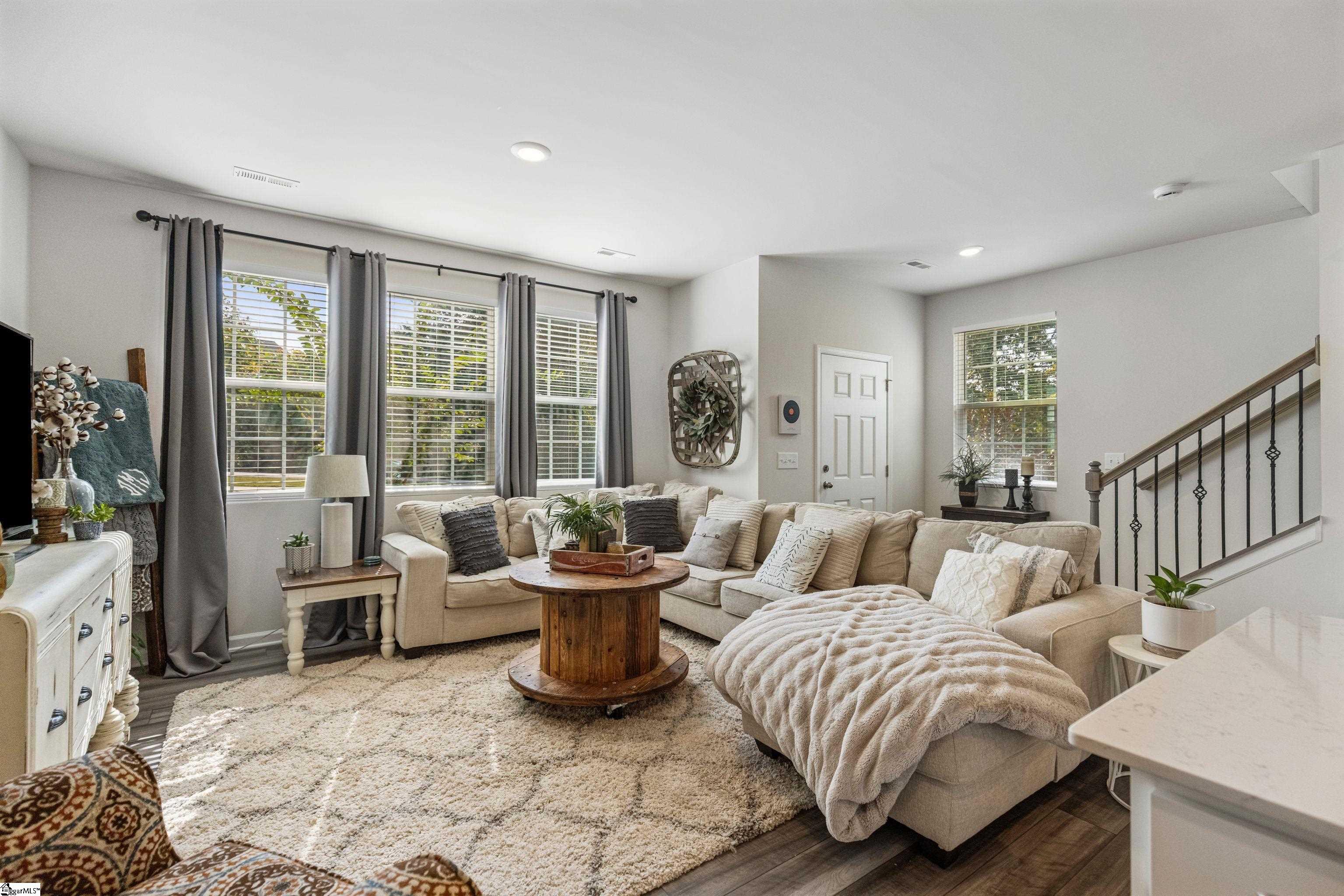 9 Trakas Court Property Photo 7