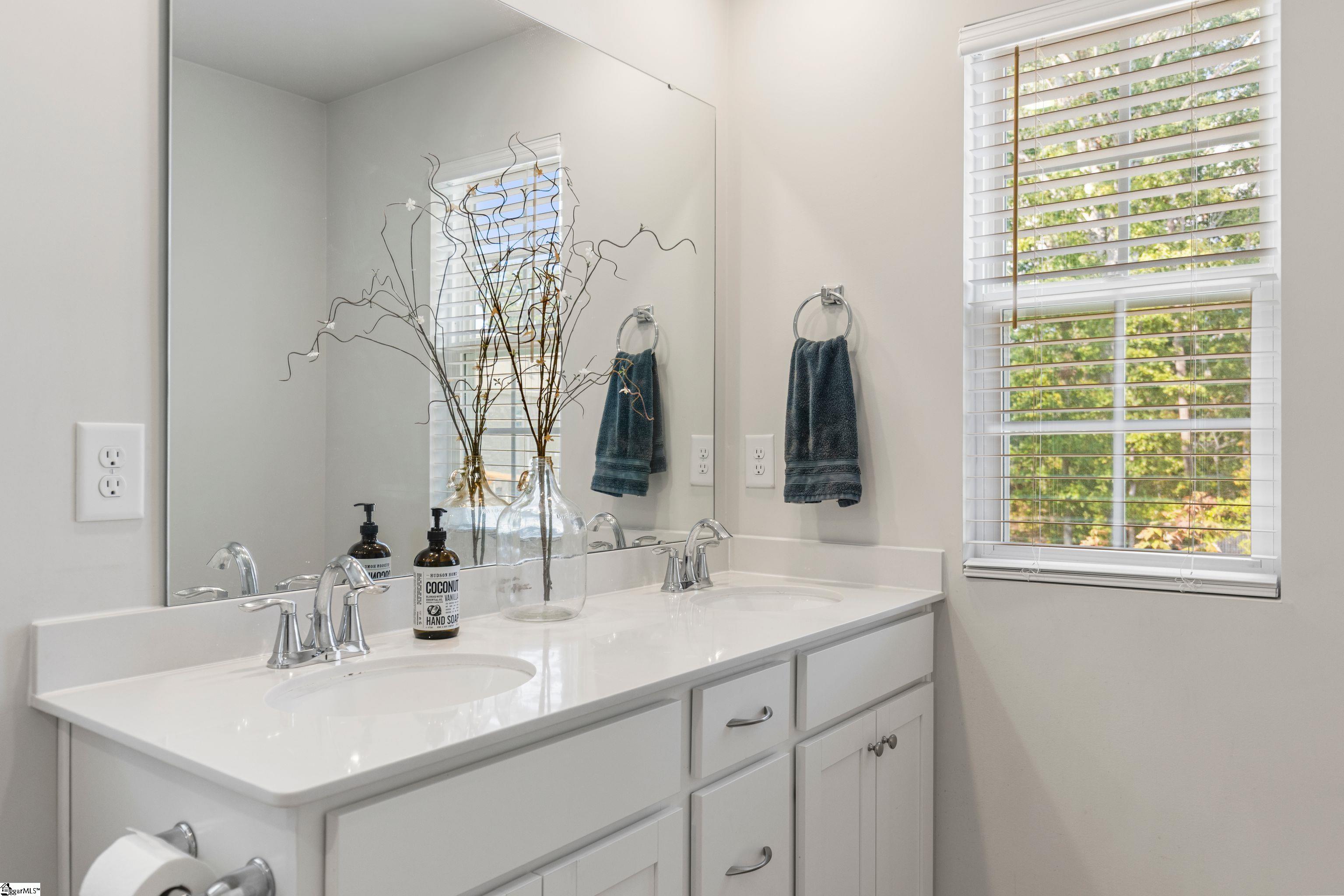 9 Trakas Court Property Photo 13