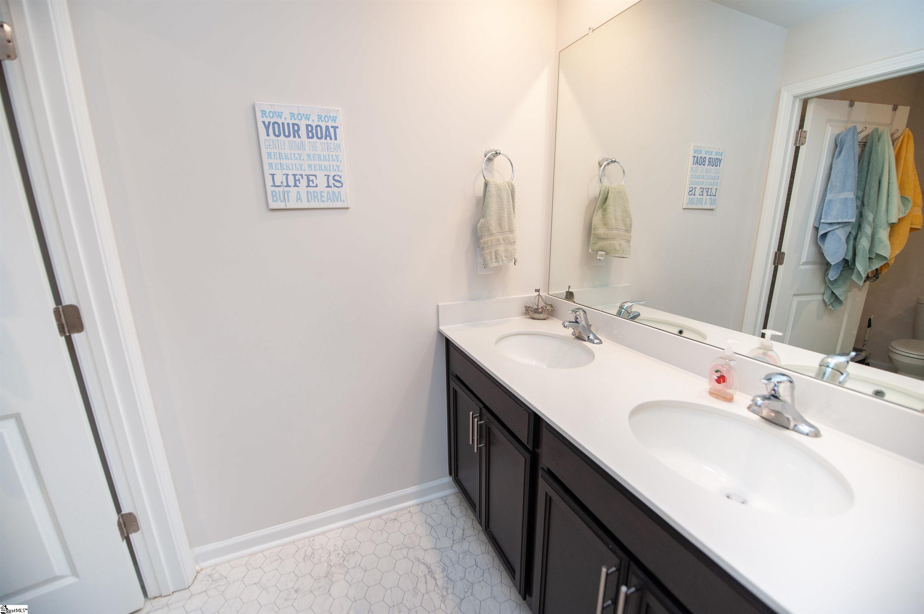 322 Callerton Drive Property Photo 15