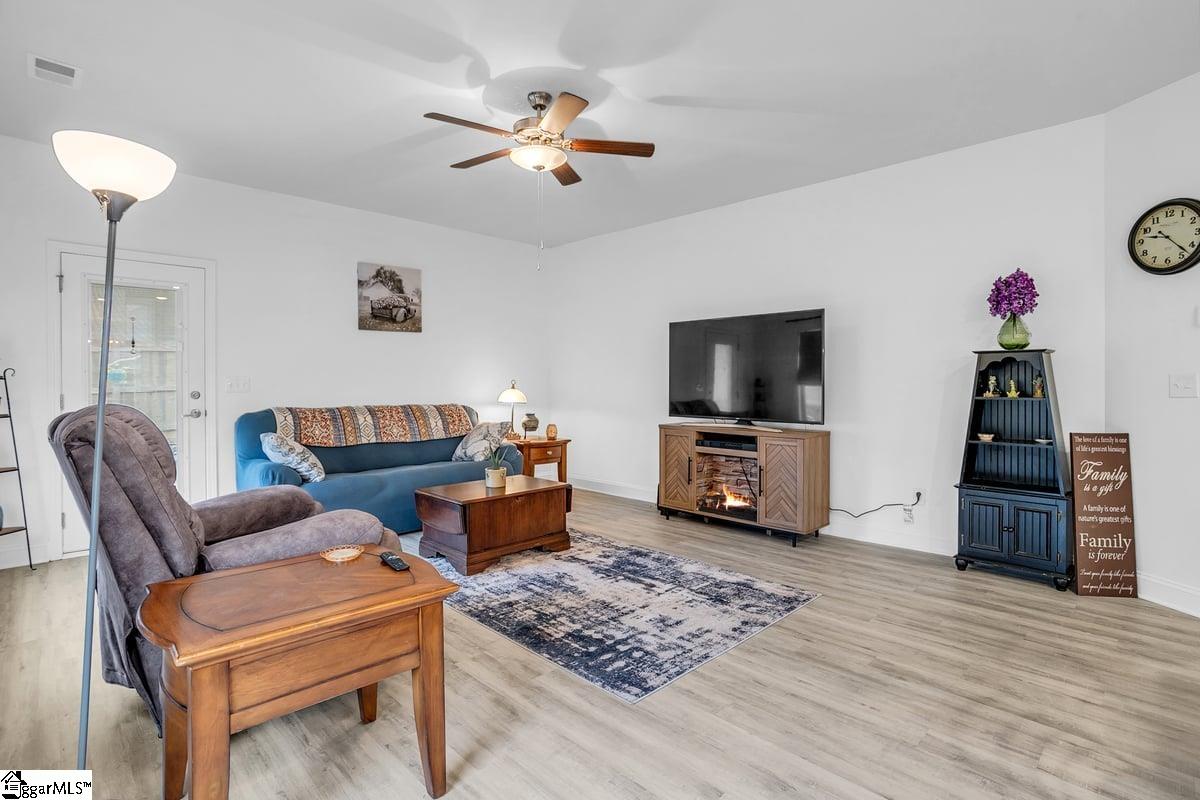 514 Flying Squirrel Way Property Photo 10