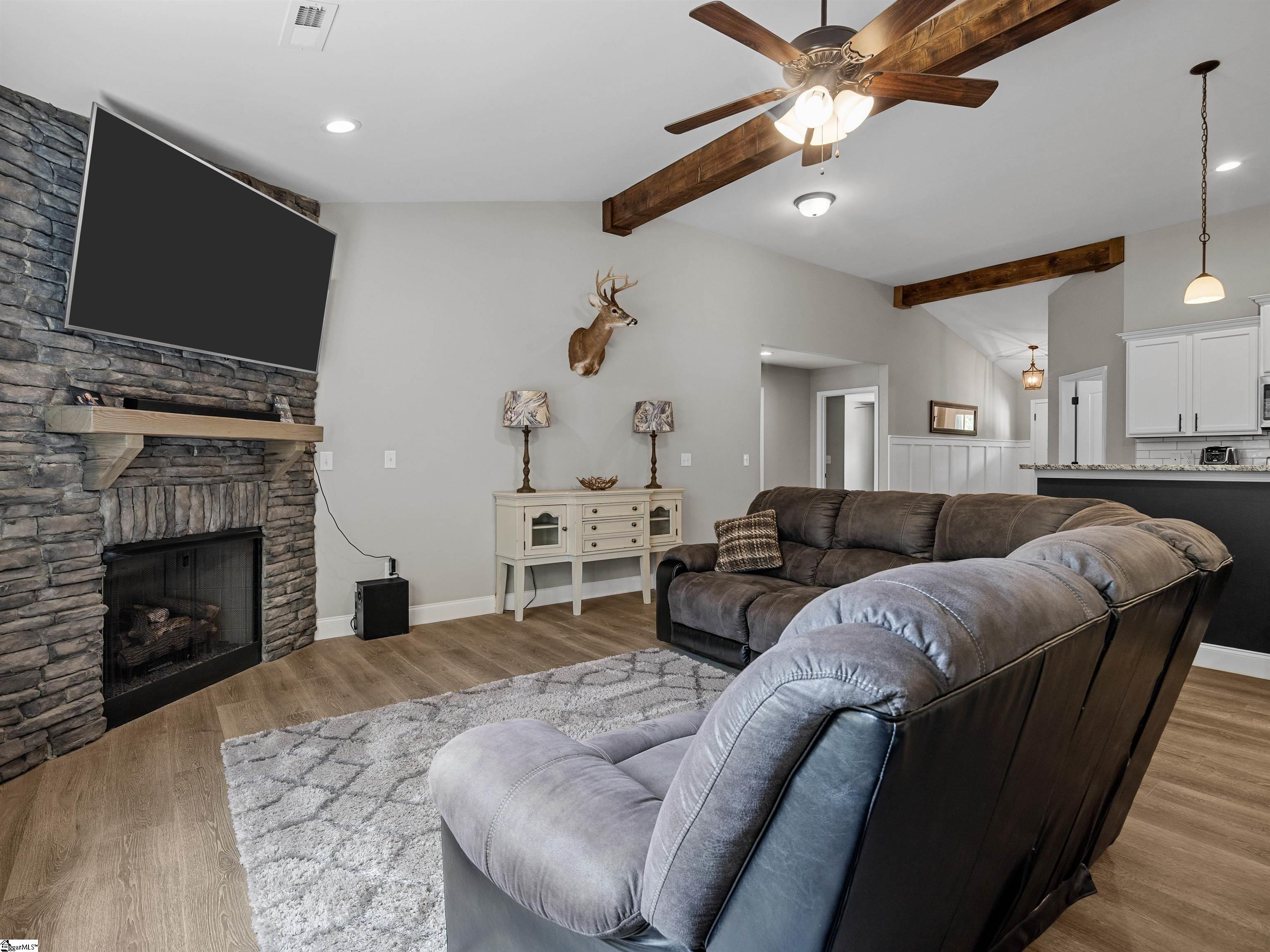 10938 Reidville Road Property Photo 5