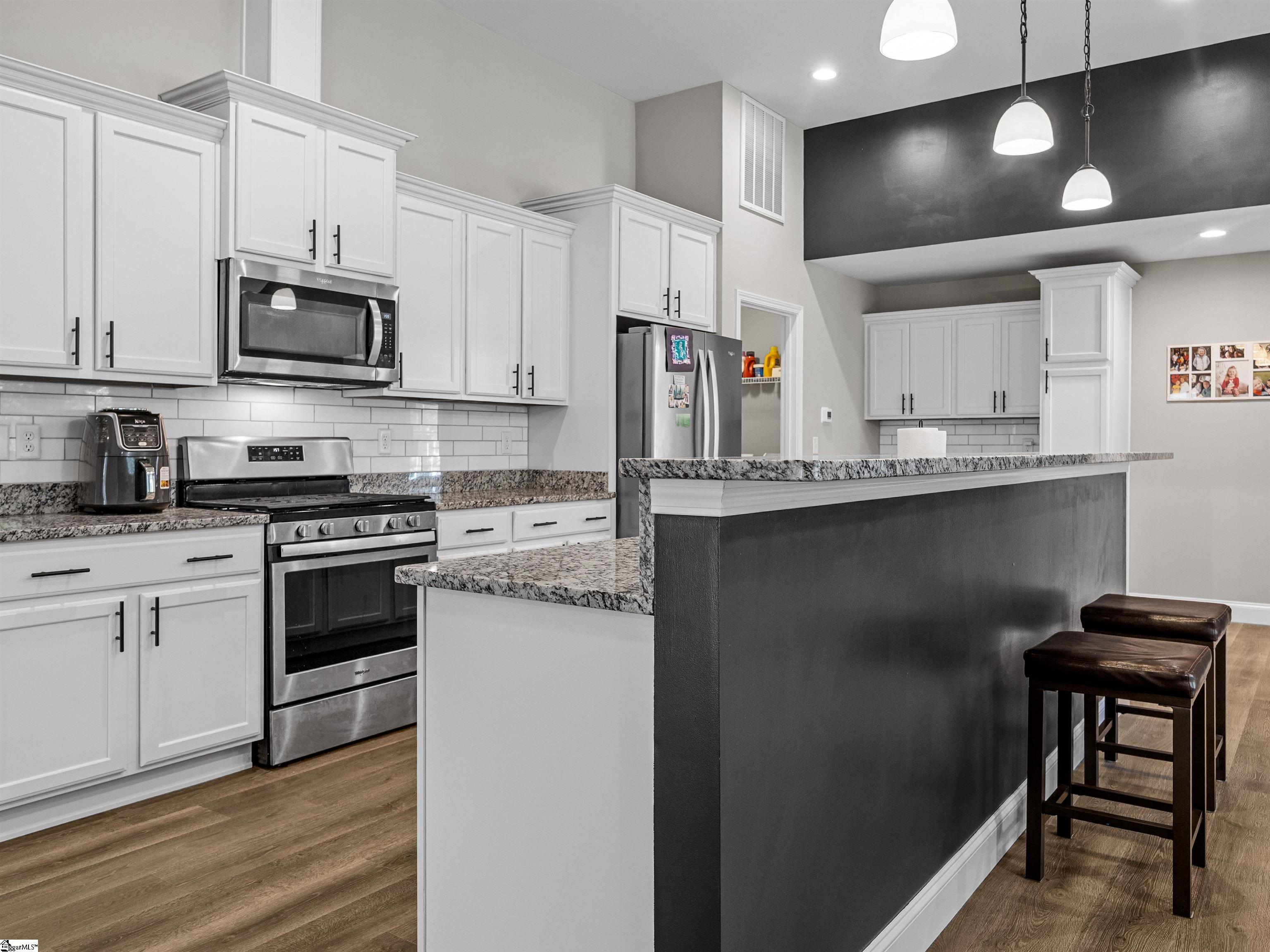 10938 Reidville Road Property Photo 8