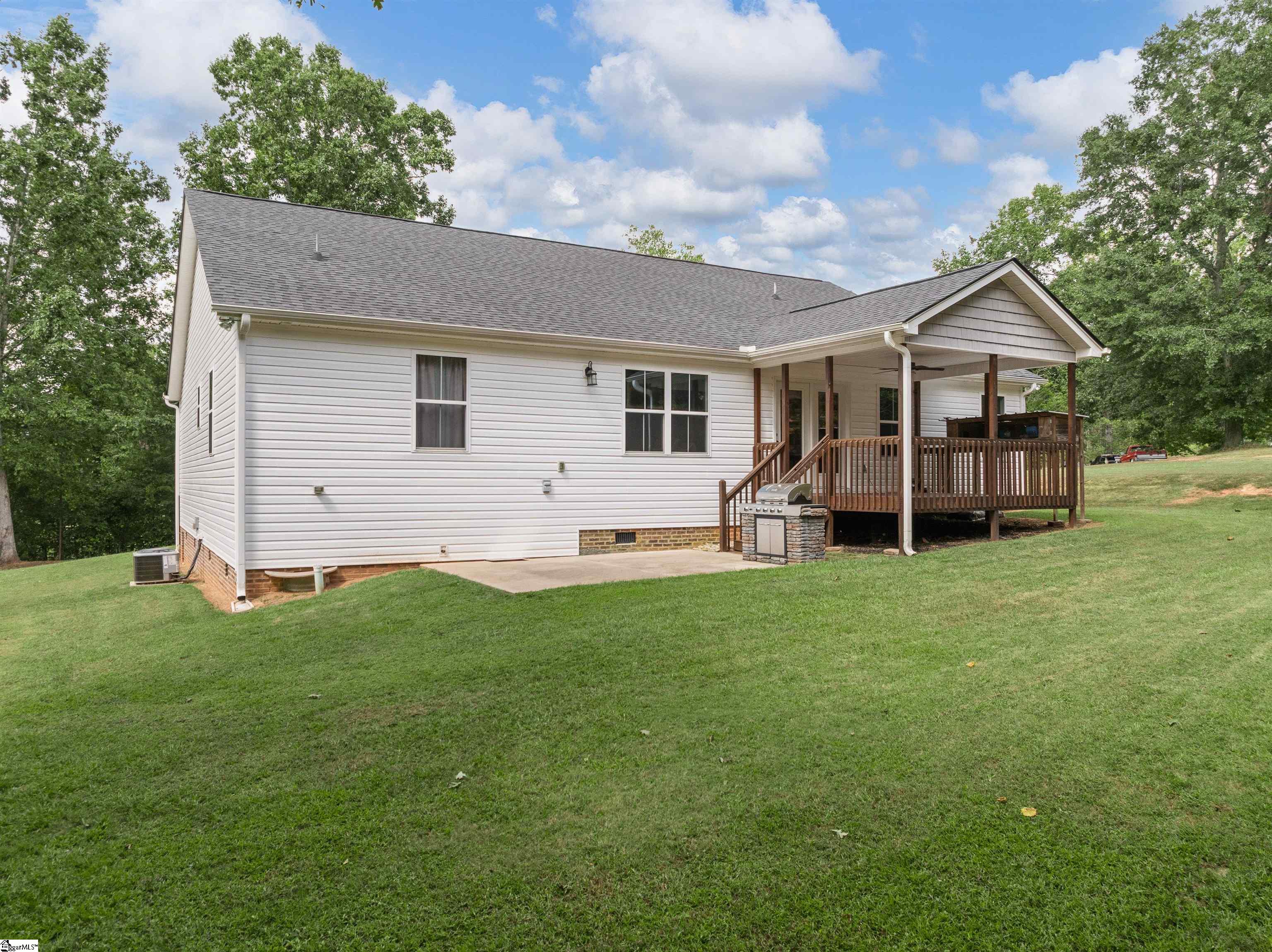 10938 Reidville Road Property Photo 34