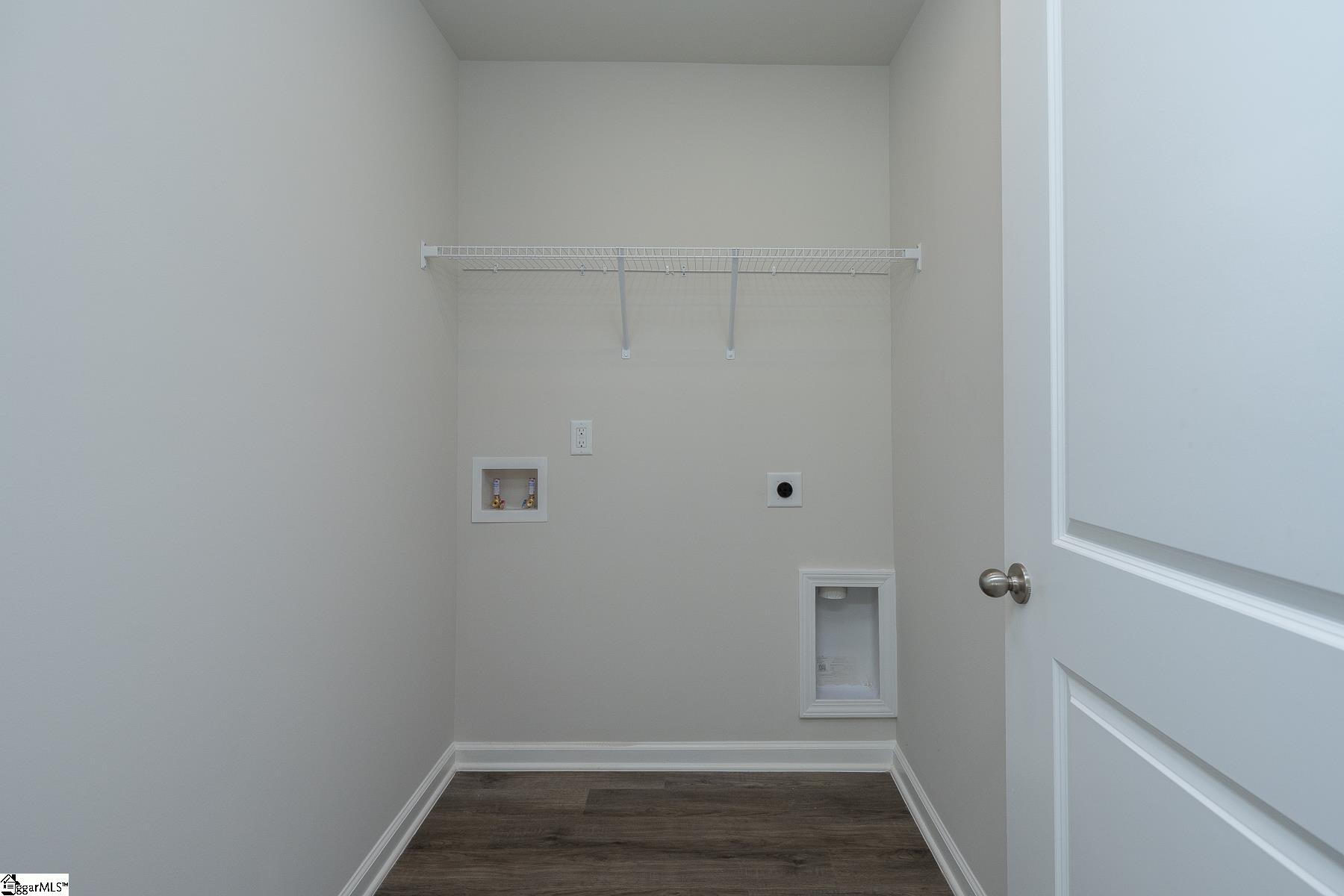 6 Thorndike Way Property Photo 12