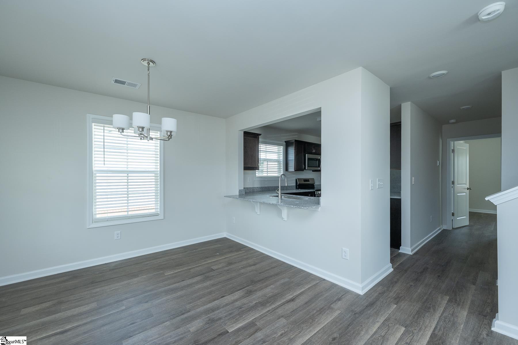 12 Thorndike Way Property Photo 8