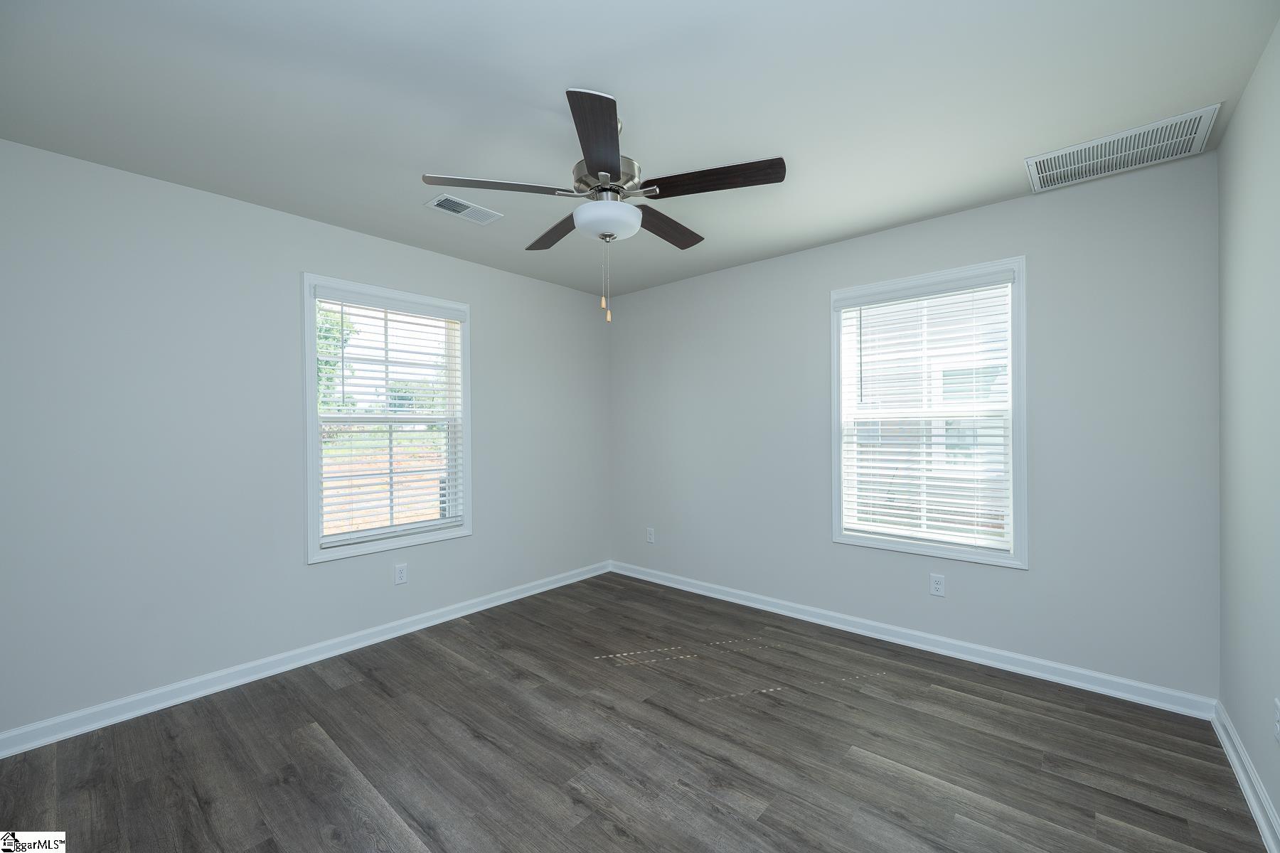 12 Thorndike Way Property Photo 15