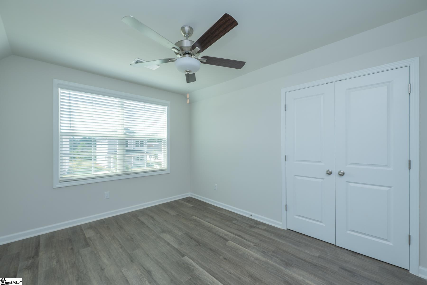 12 Thorndike Way Property Photo 17