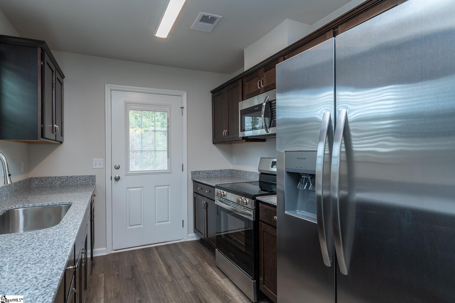 14 Thorndike Way Property Photo 12