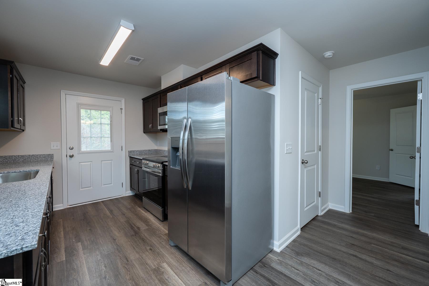 14 Thorndike Way Property Photo 13