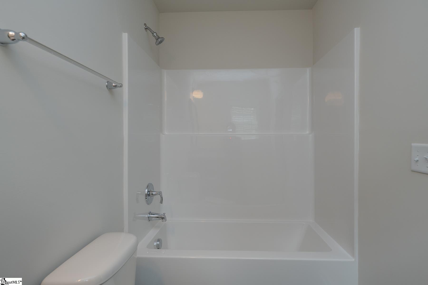 14 Thorndike Way Property Photo 22