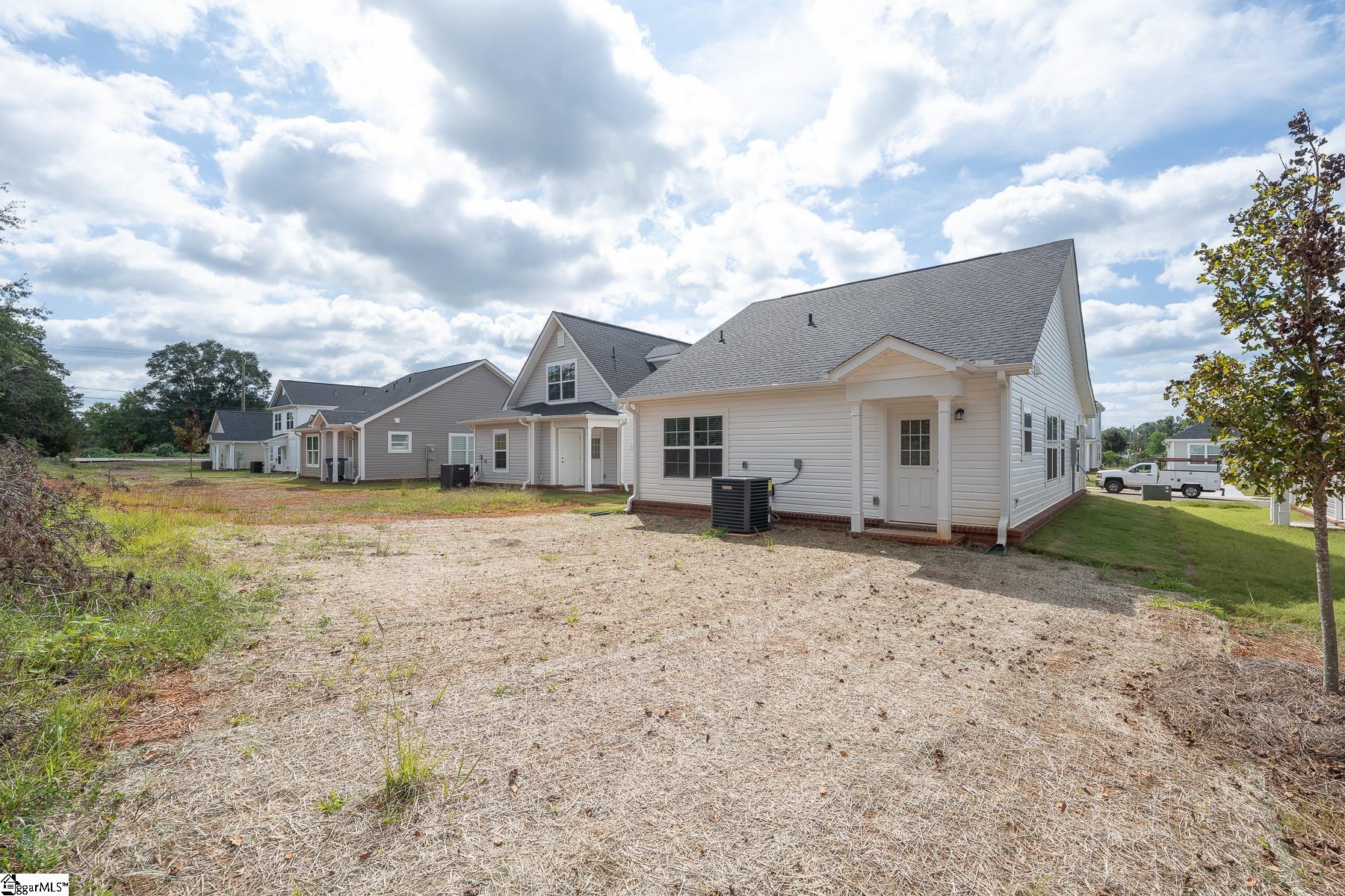 14 Thorndike Way Property Photo 29