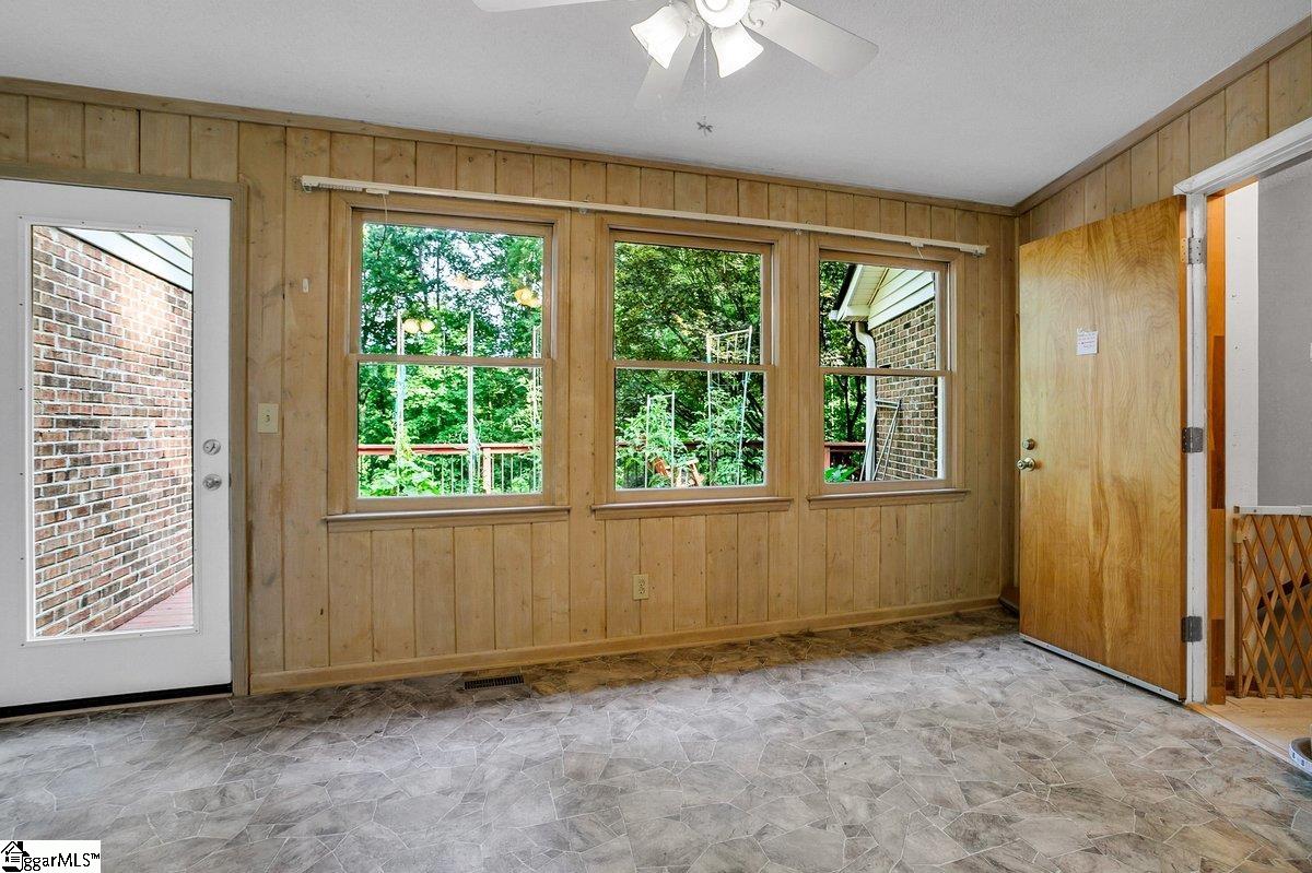 1733 Tigerville Road Property Photo 23