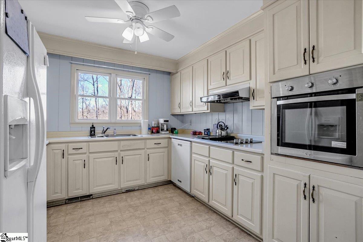 1733 Tigerville Road Property Photo 35