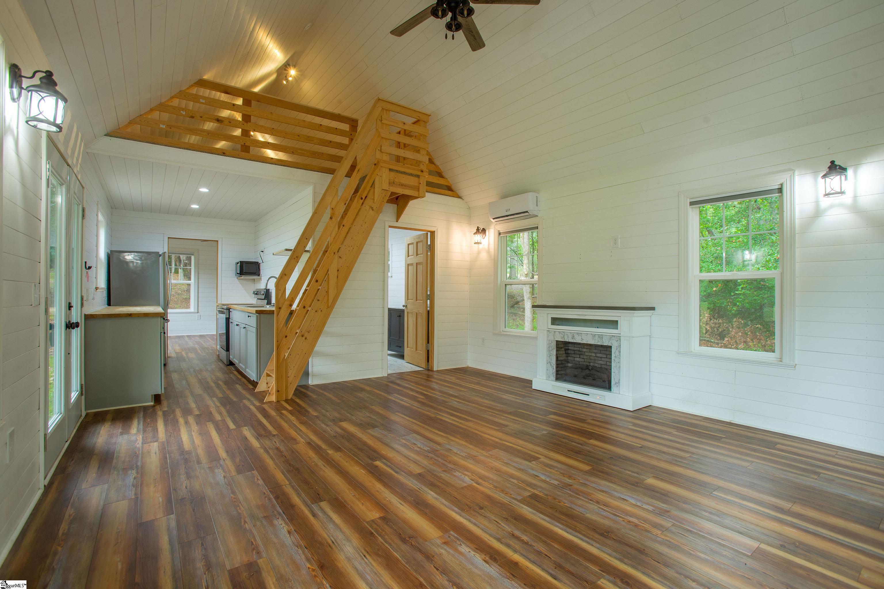 492 Edgewater Road Property Photo 6