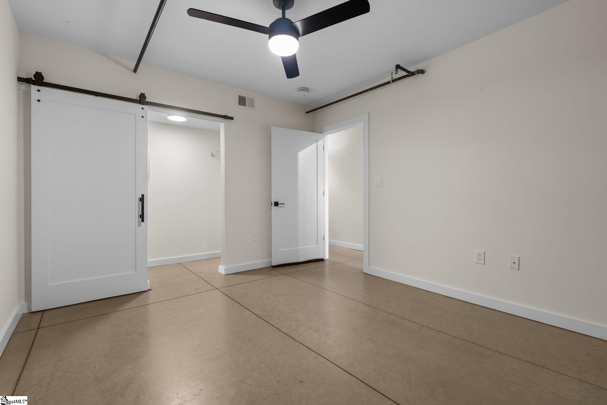 400 Mills Avenue Property Photo 18