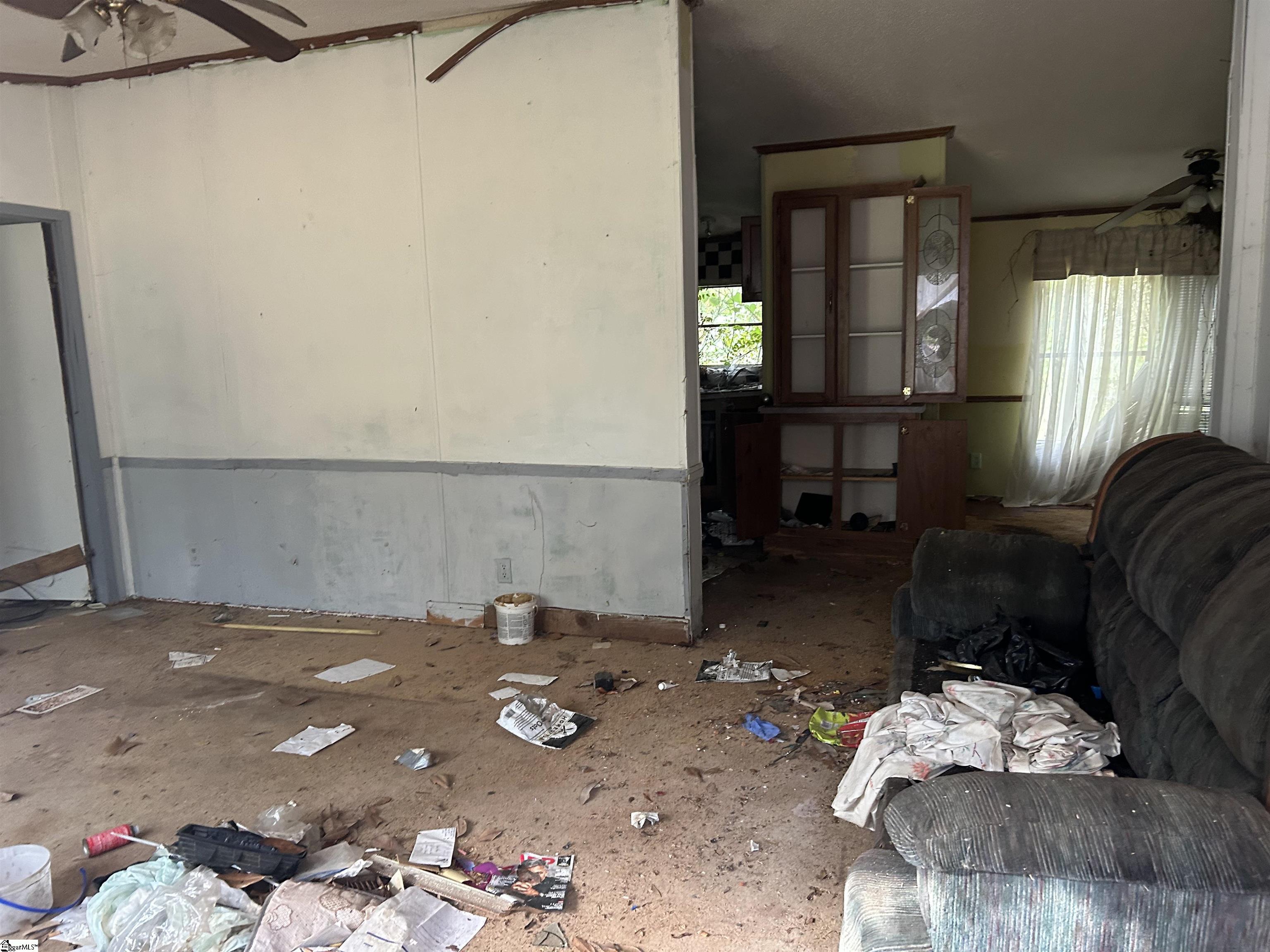 7687 Riverfork Road Property Photo 3