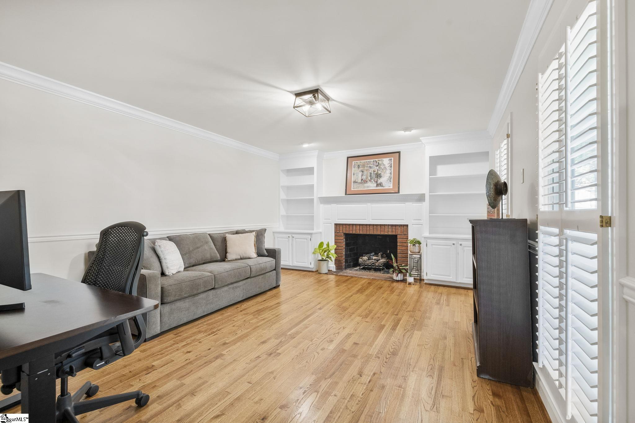 232 Hardwood Road Property Photo 6