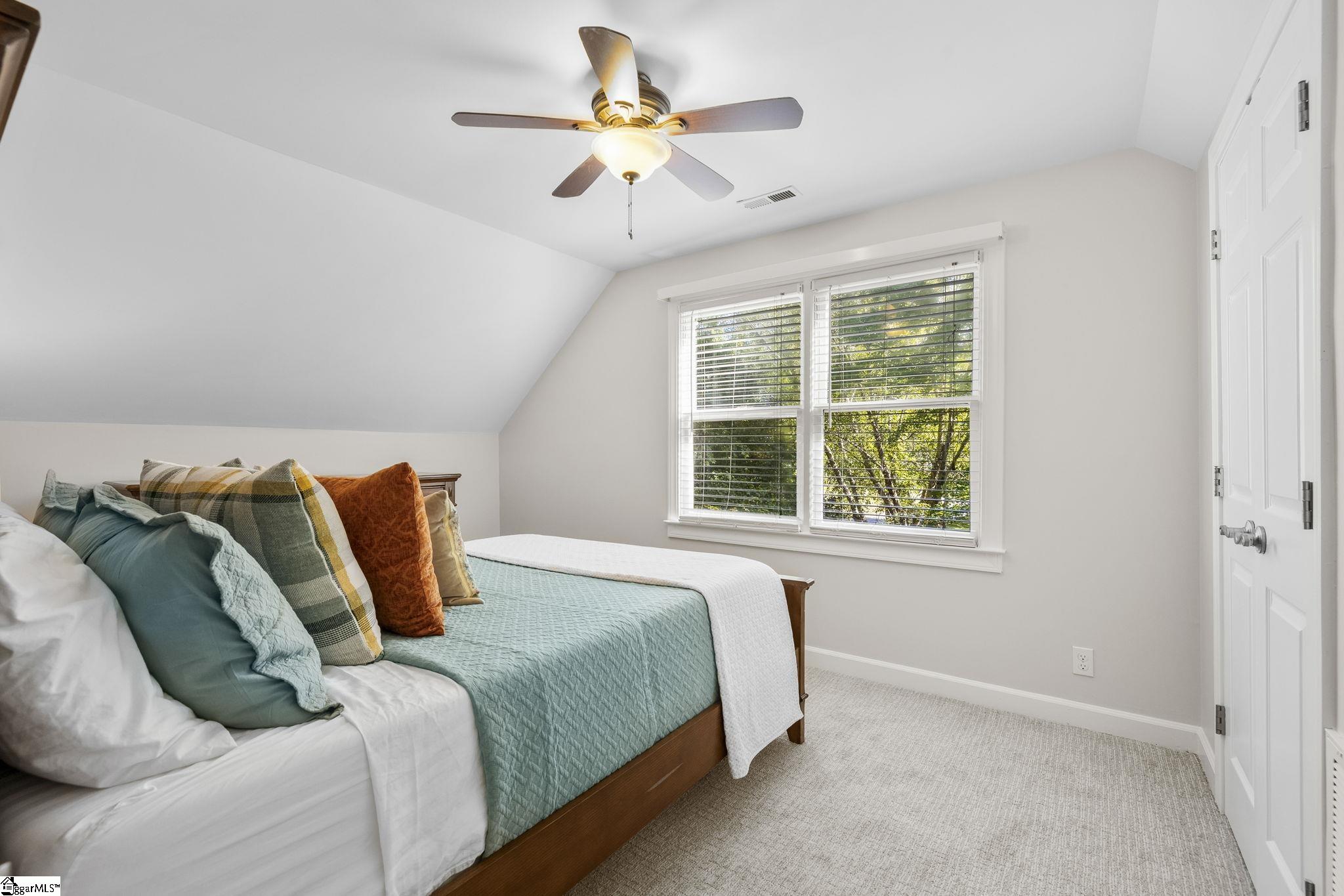 232 Hardwood Road Property Photo 21