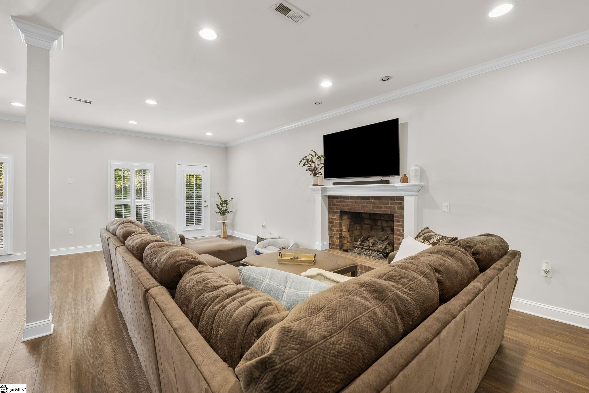 232 Hardwood Road Property Photo 24