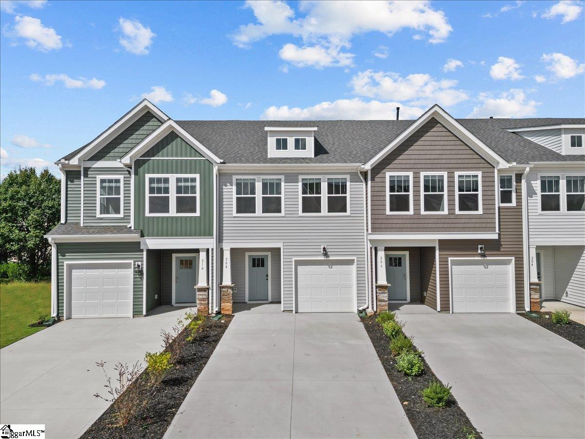 208 Cali Way Property Photo 1