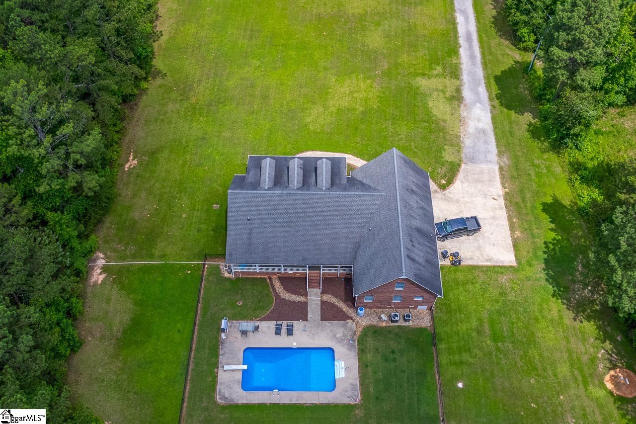 228 Varner Road Property Photo 8