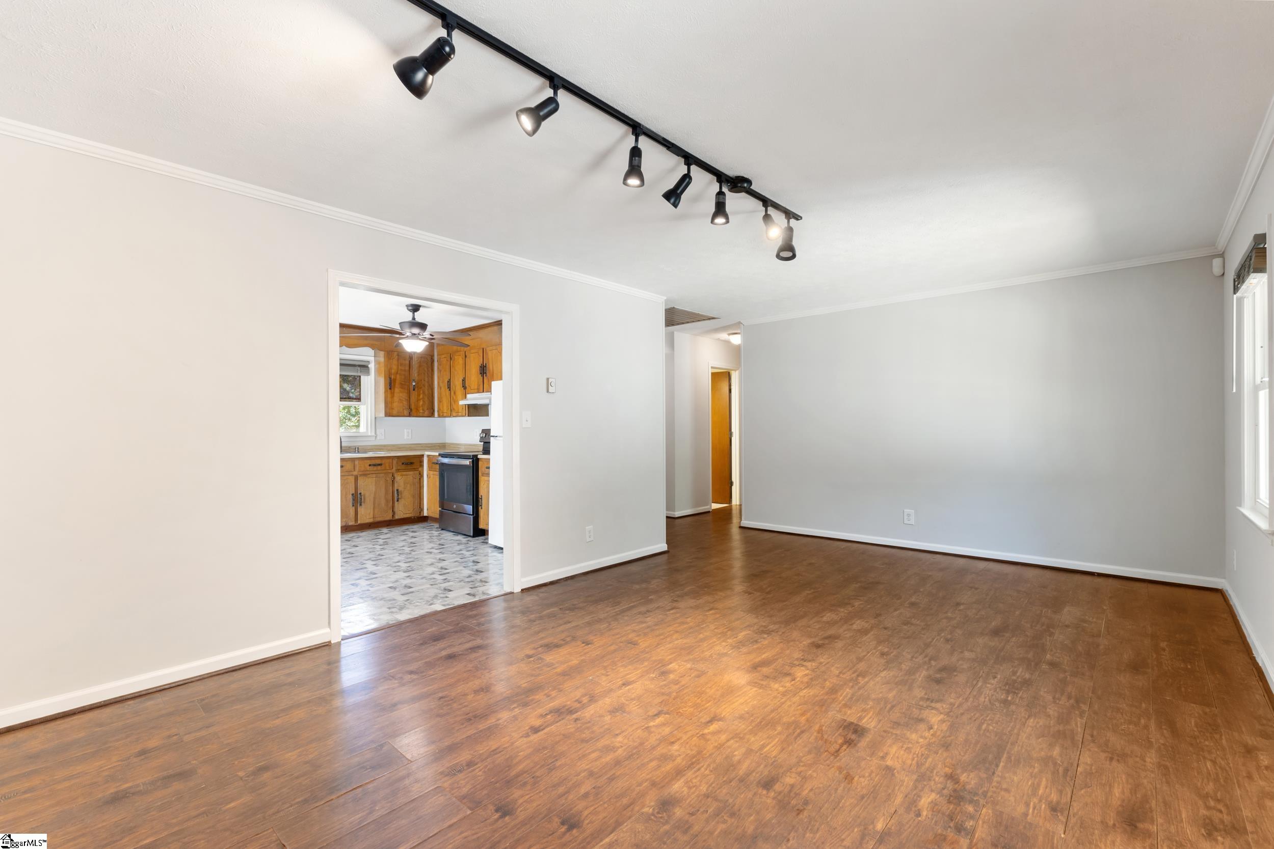 1120 Saluda Lake Road Property Photo 7