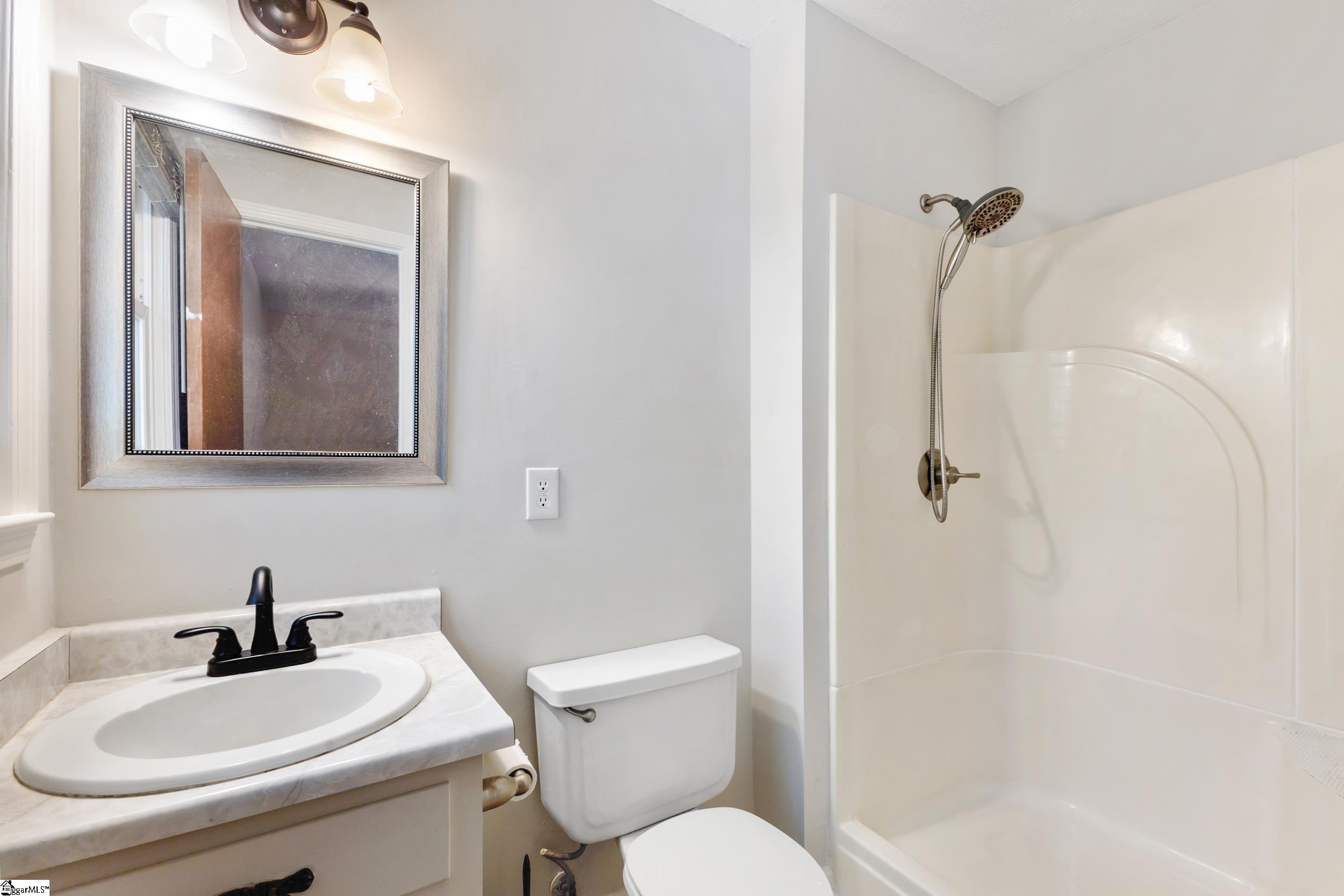 1120 Saluda Lake Road Property Photo 18