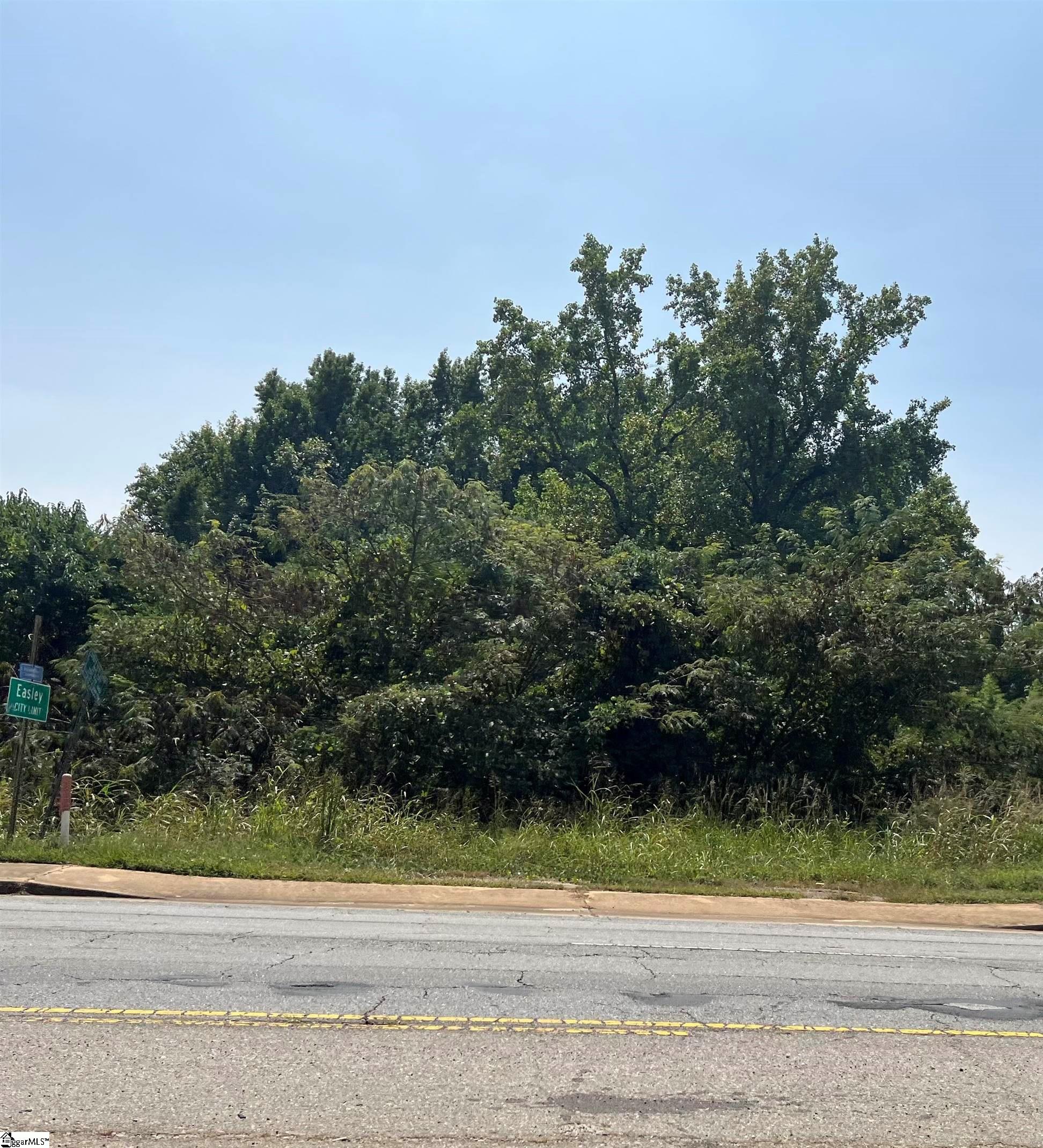 315 Gentry Memorial Highway Property Photo 2
