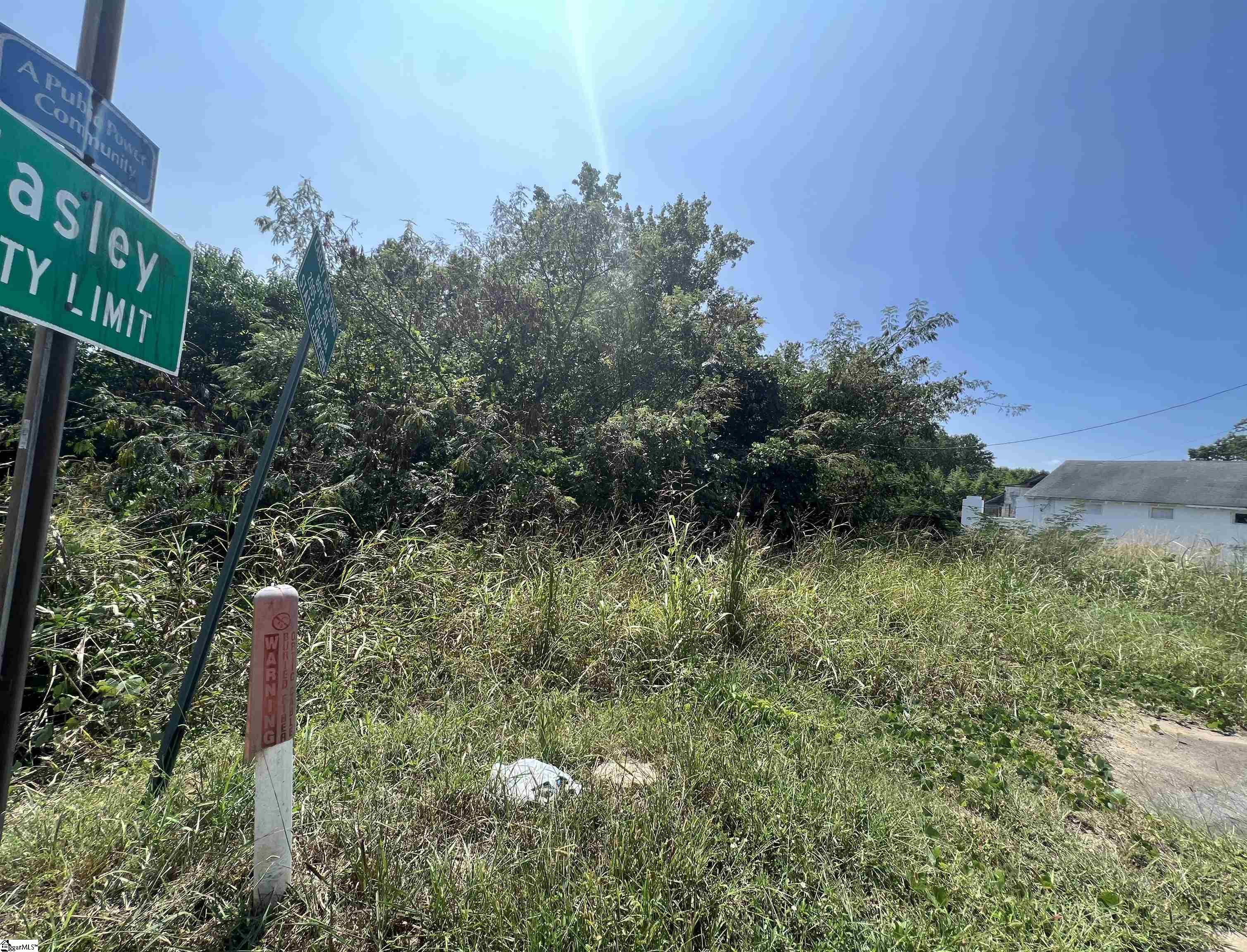 315 Gentry Memorial Highway Property Photo 3
