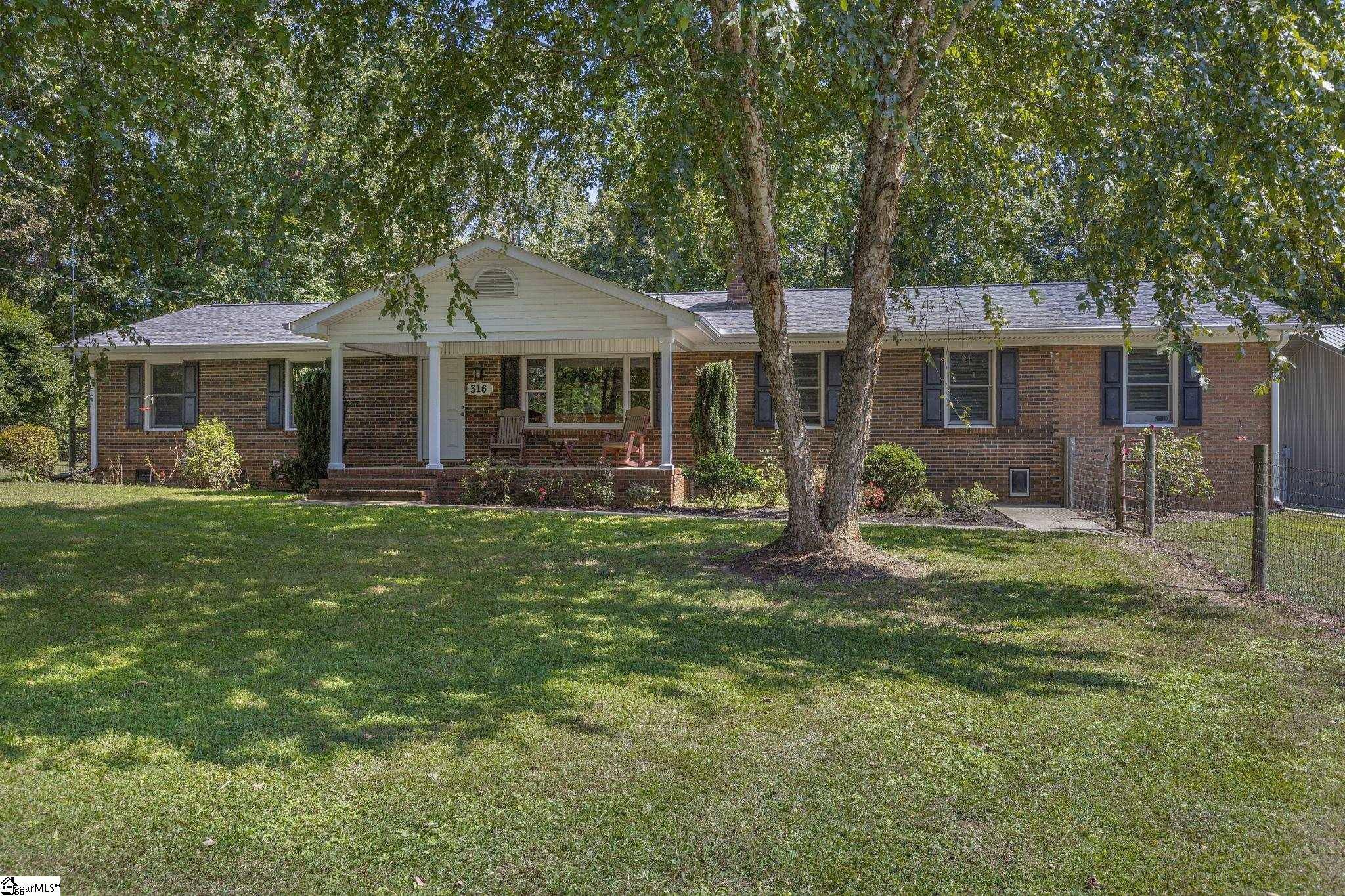 316 Mountain Estates Road Property Photo 3