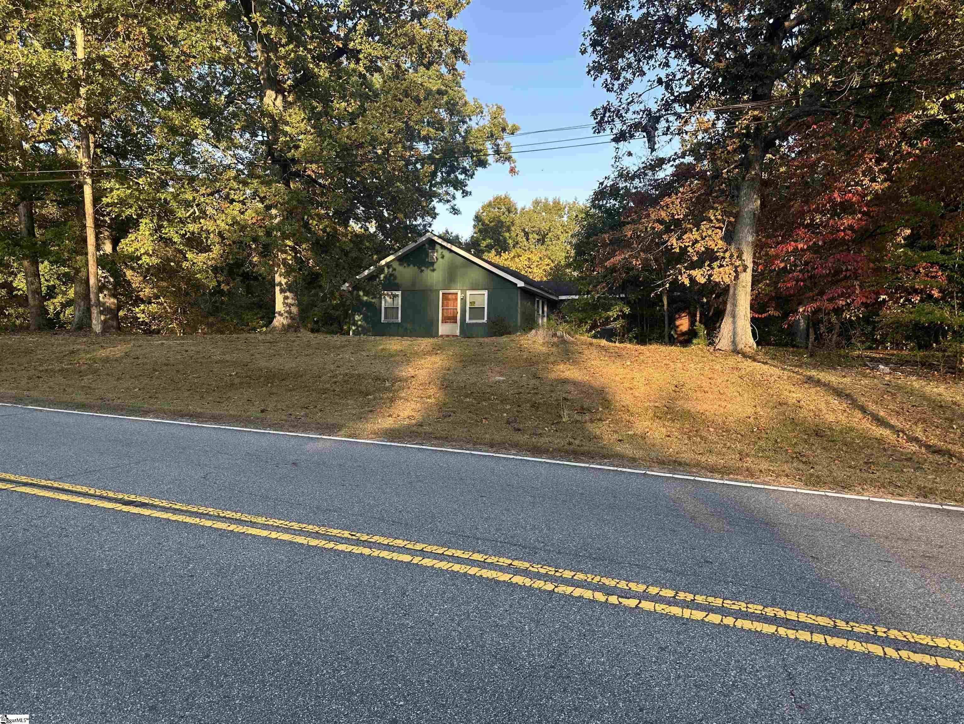 608 Old Anderson Road Property Photo 1