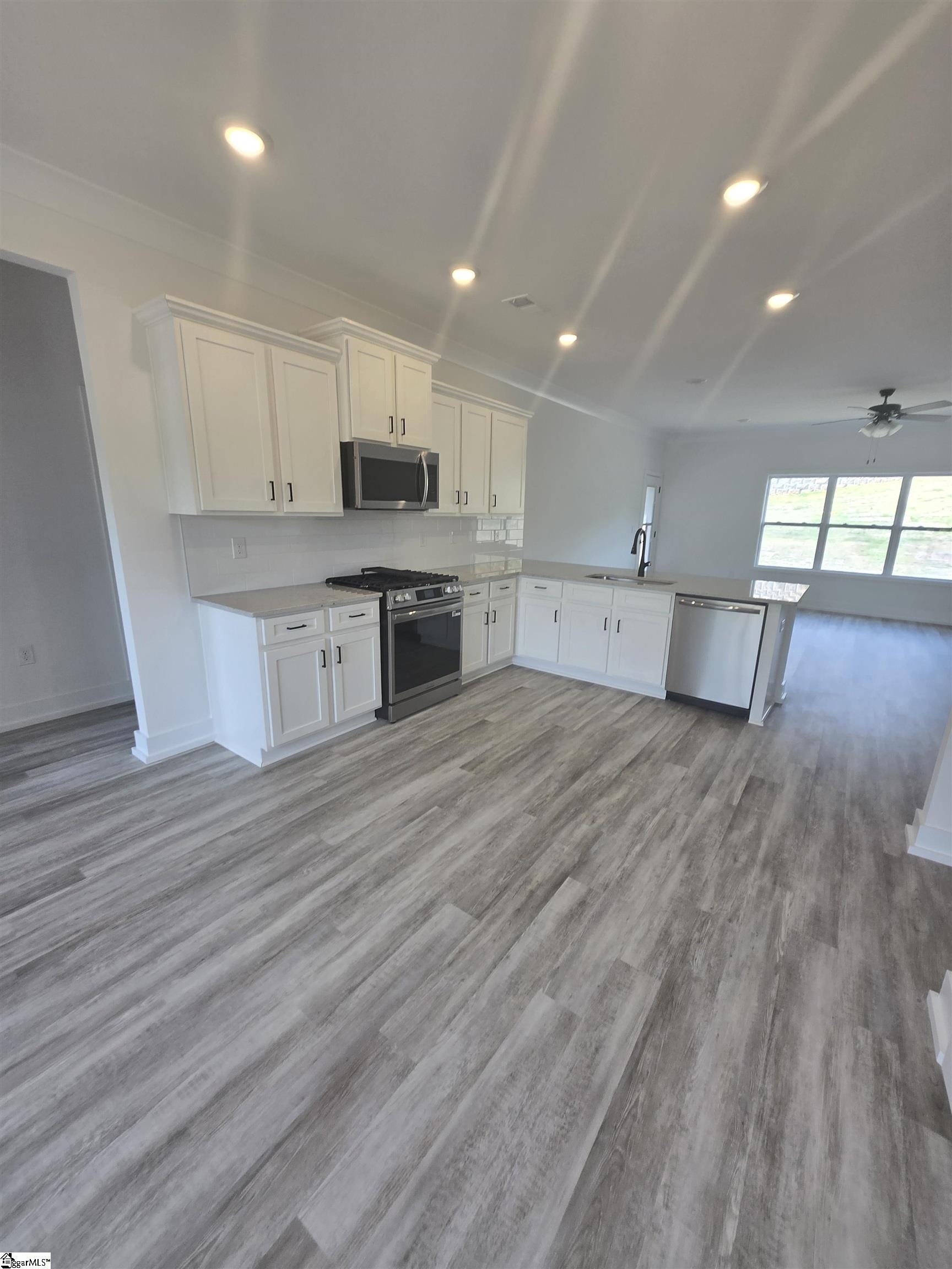 223 Rolling Waters Drive Property Photo 3