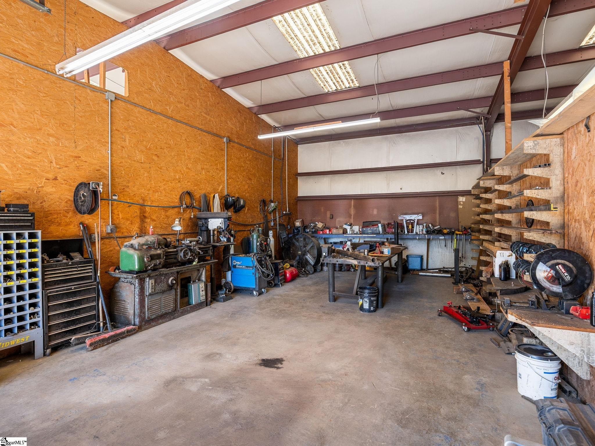 3808 N Highway 14 Property Photo 17