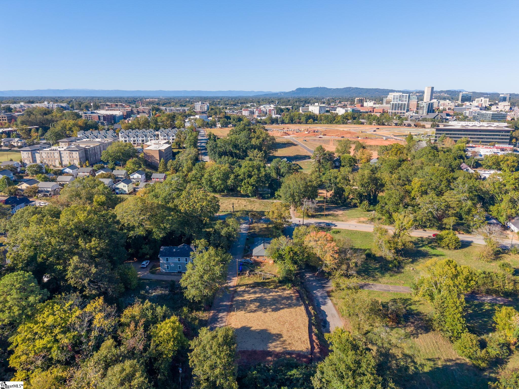 11 Urban Street Property Photo 2