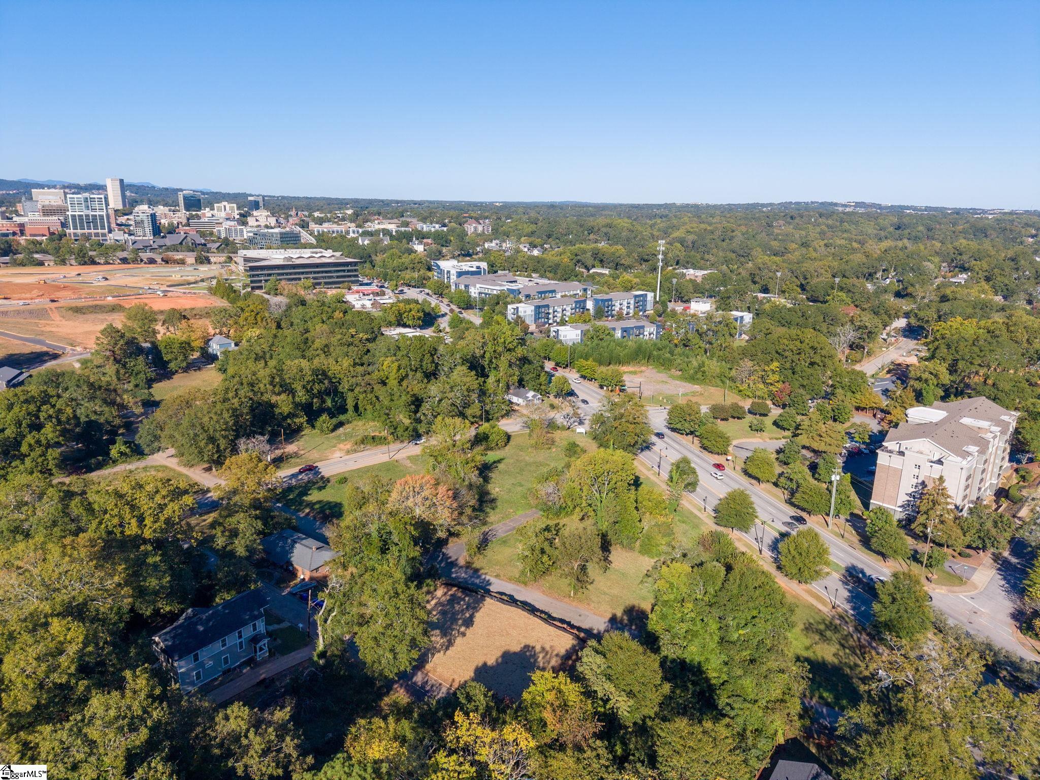 11 Urban Street Property Photo 3