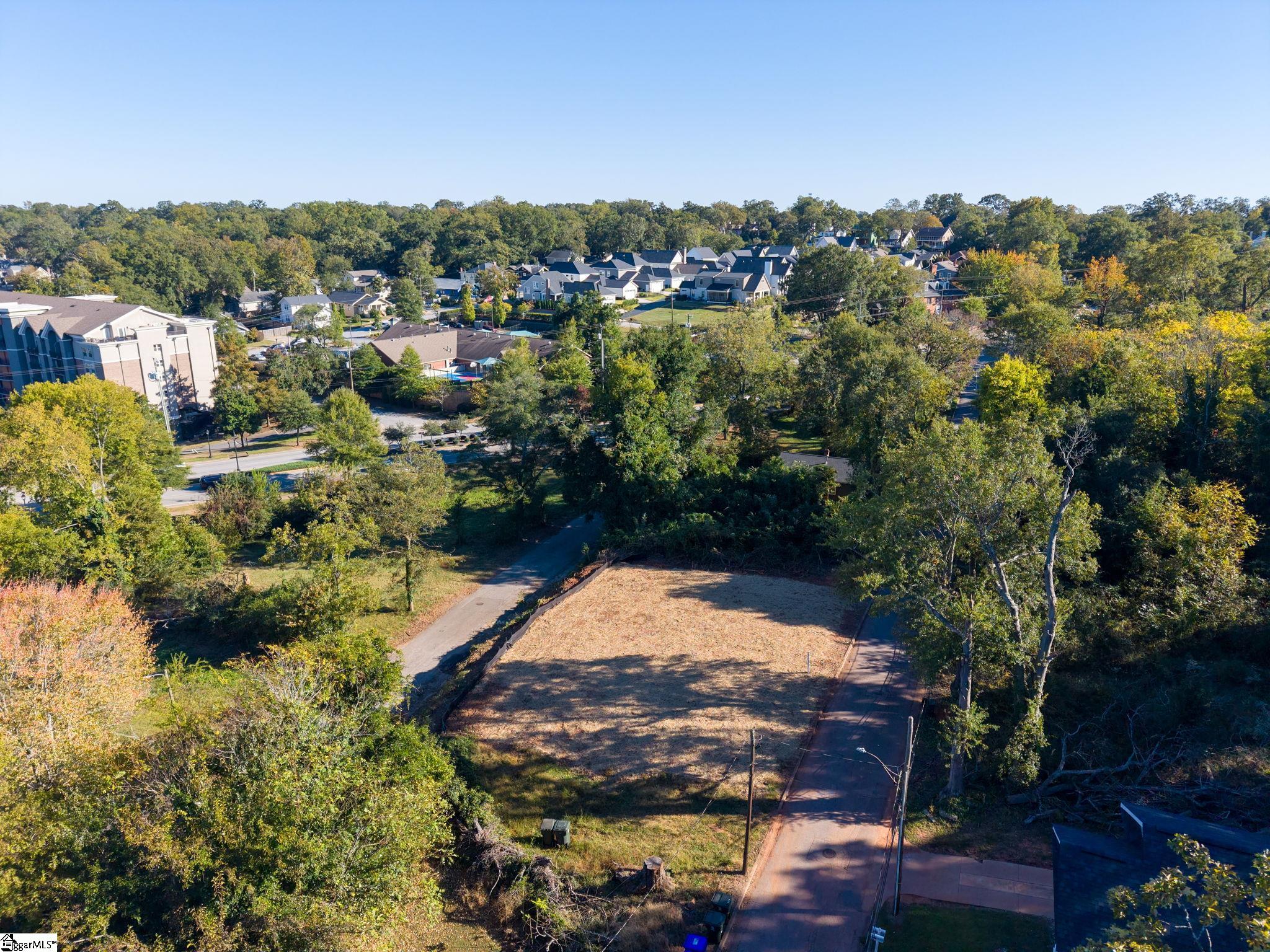 11 Urban Street Property Photo 6