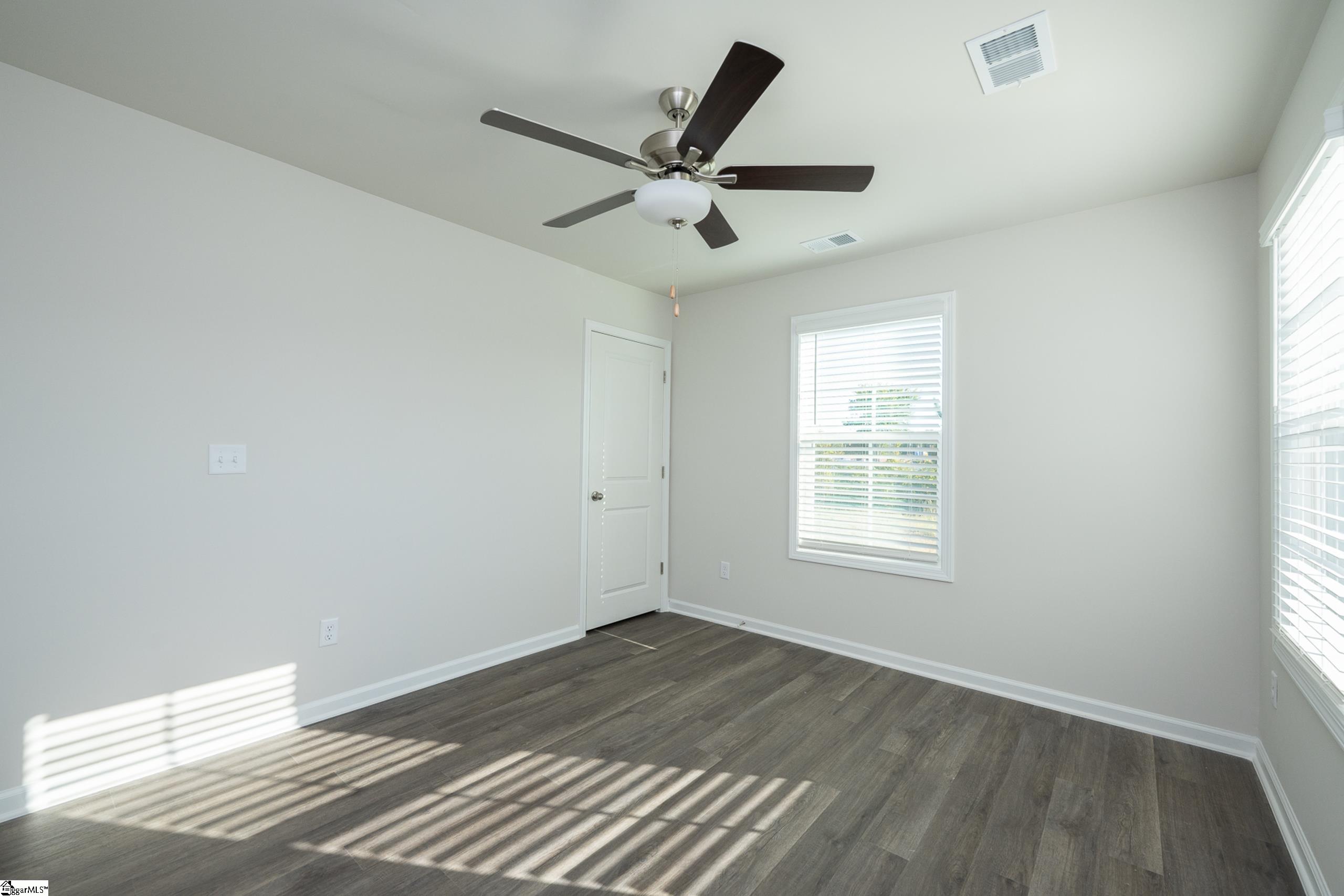 17 Thorndike Way Property Photo 10