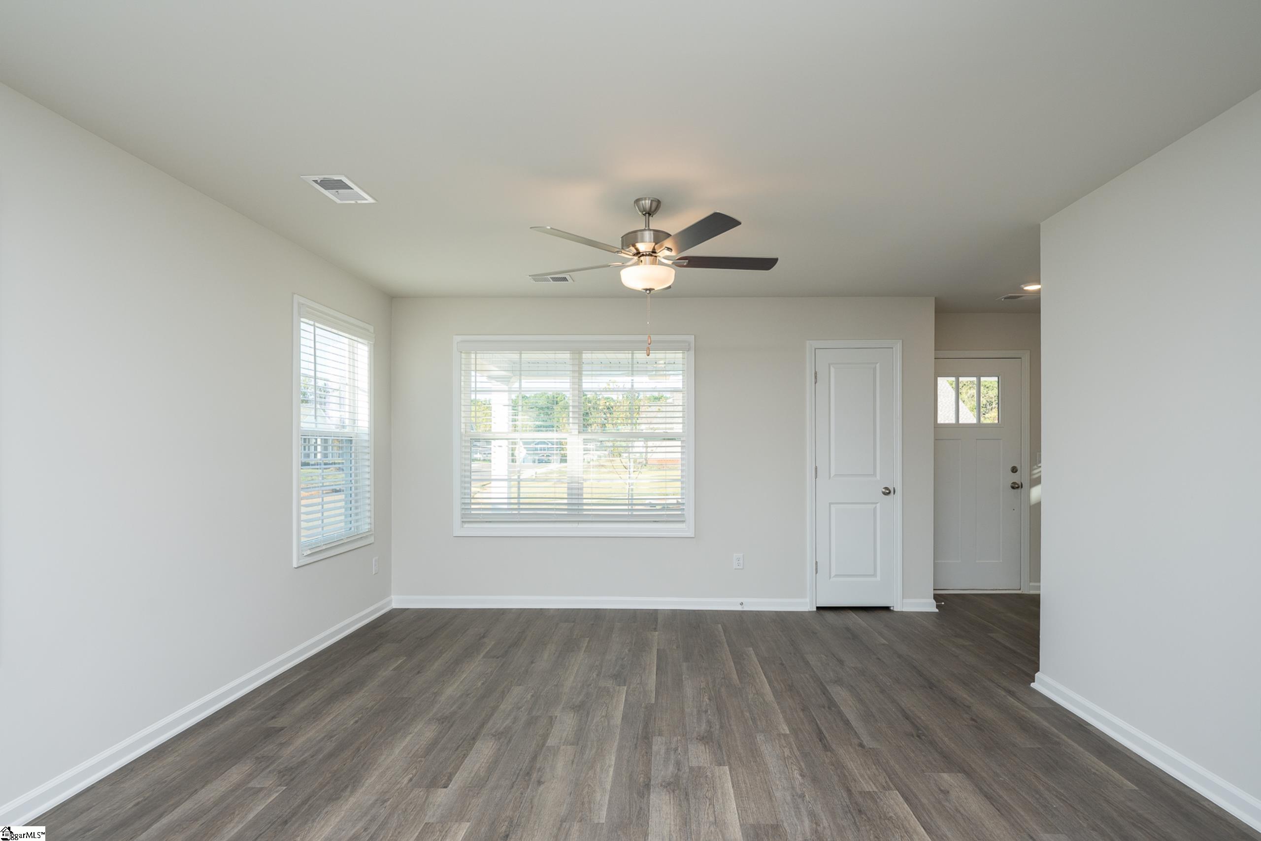 19 Thorndike Way Property Photo 4
