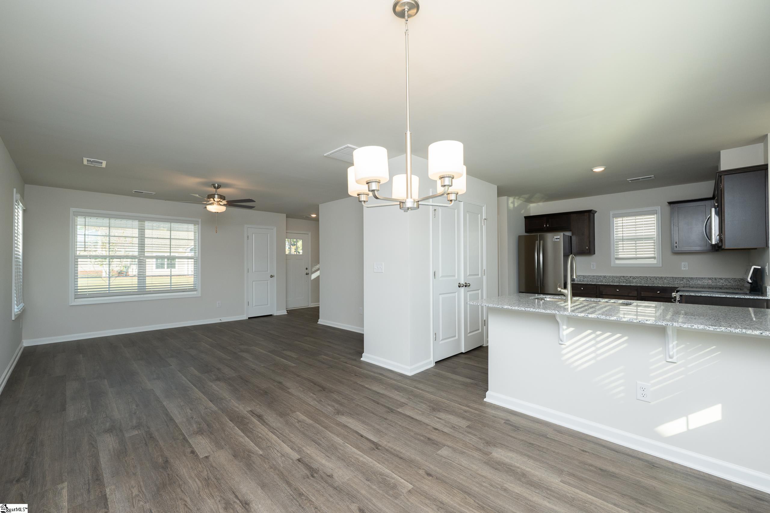 19 Thorndike Way Property Photo 8