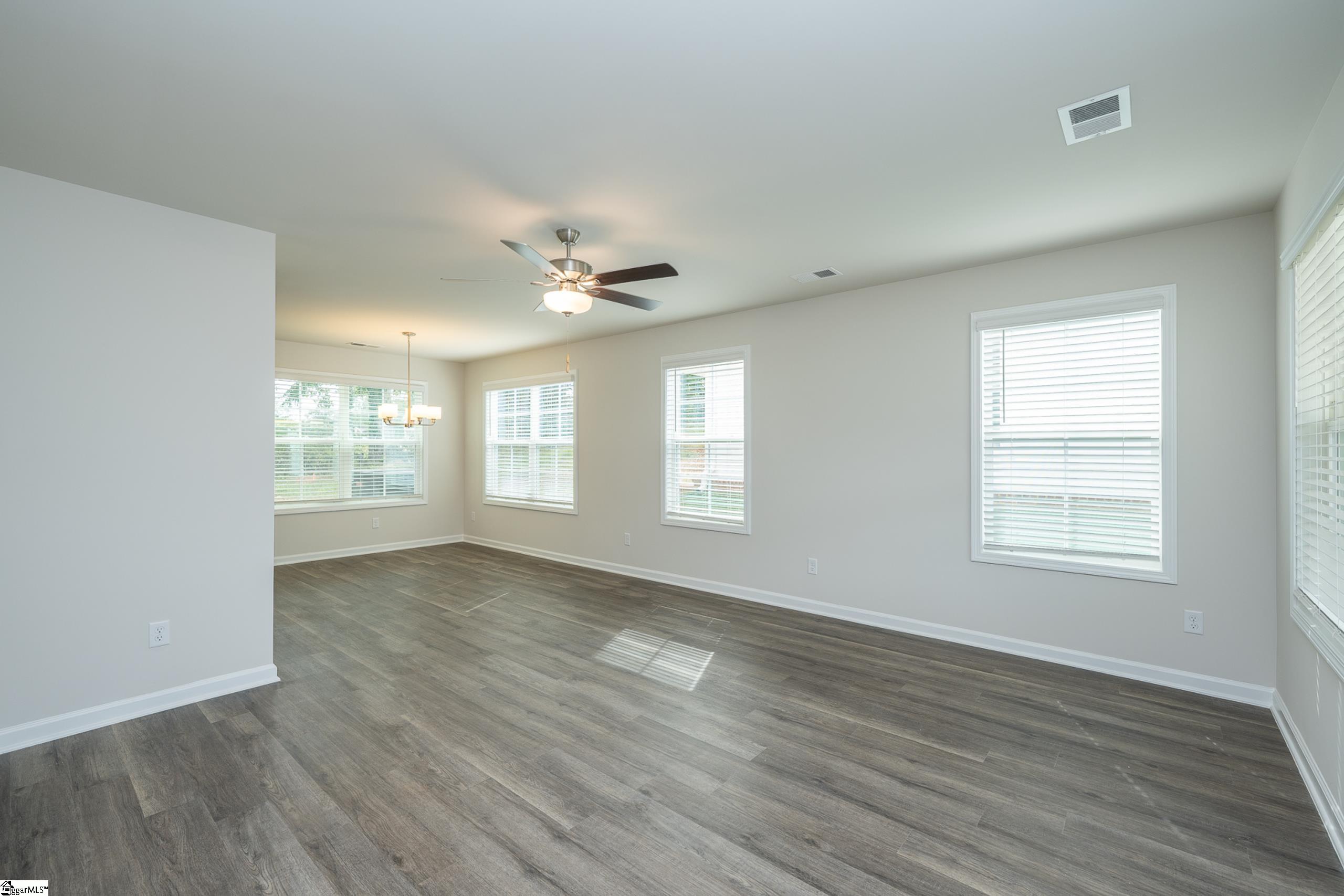 214 Waltham Court Property Photo 6