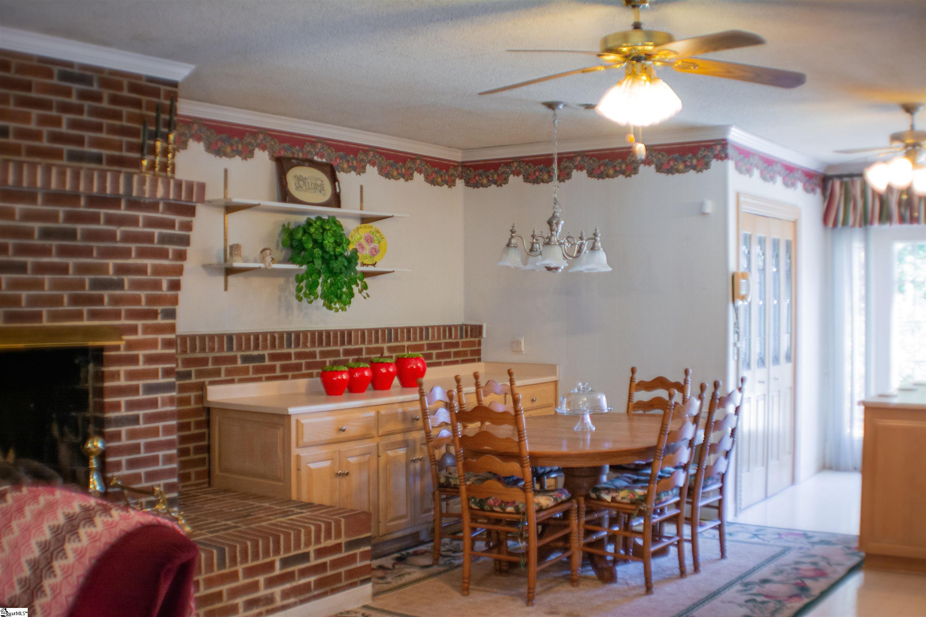 400 Wedgewood Drive Property Photo 19