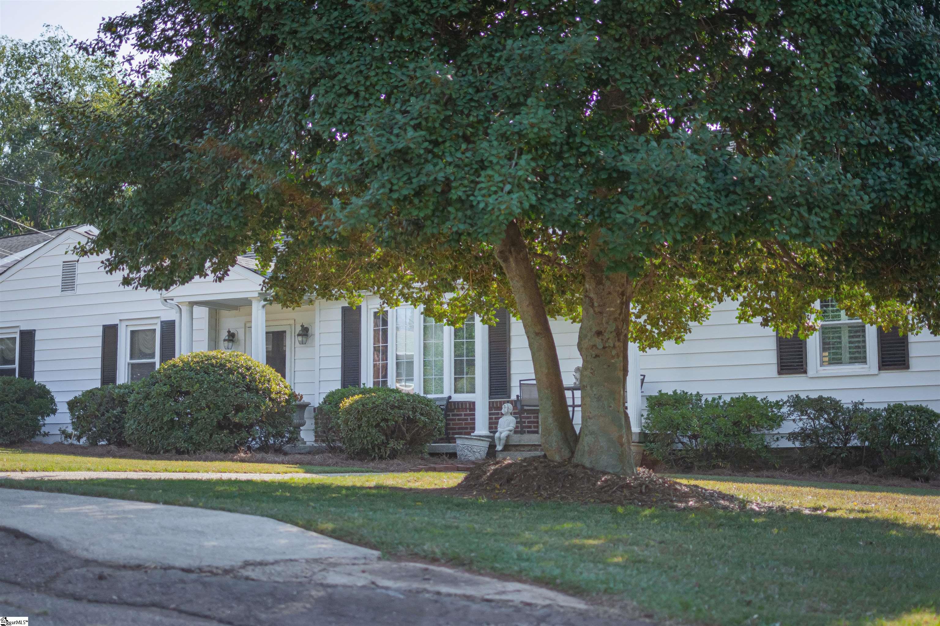 400 Wedgewood Drive Property Photo 34