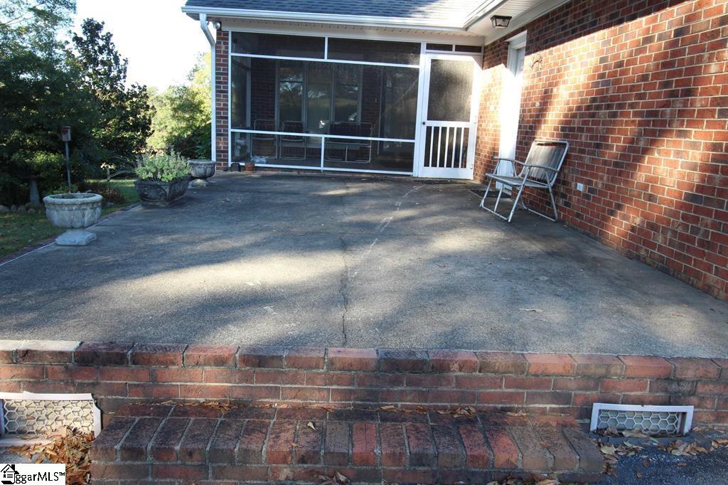 351 Smith Wall Road Property Photo 3