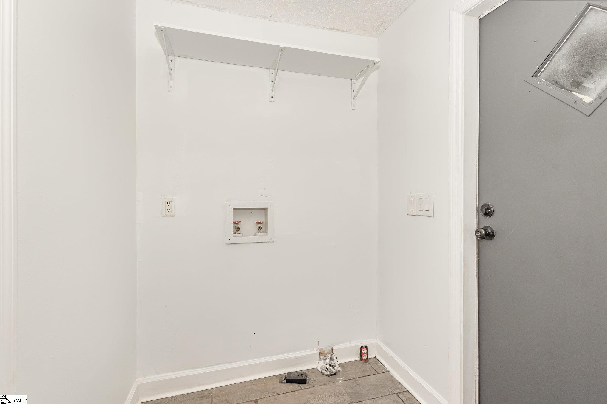 21 Virginia Drive Property Photo 10