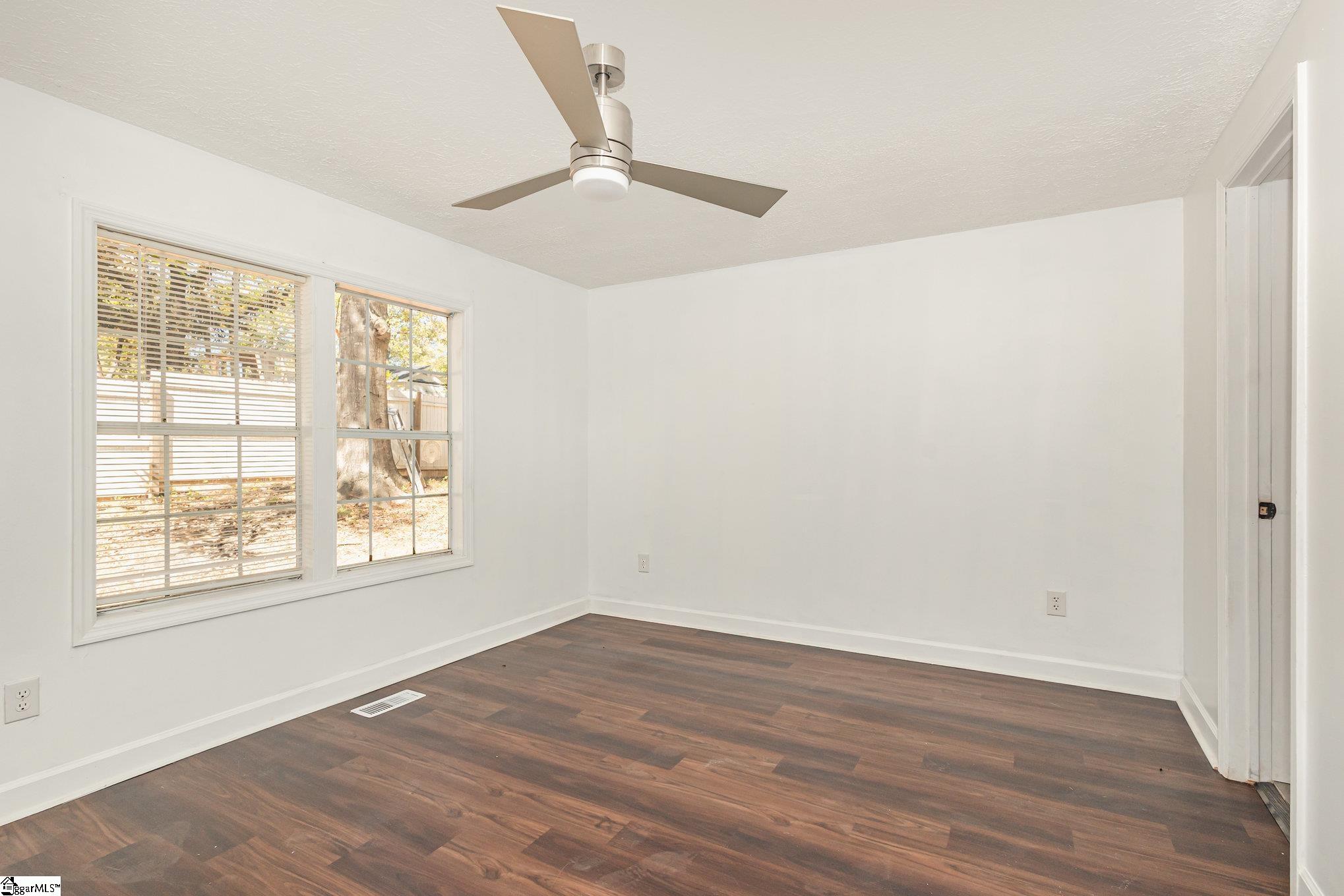 21 Virginia Drive Property Photo 11