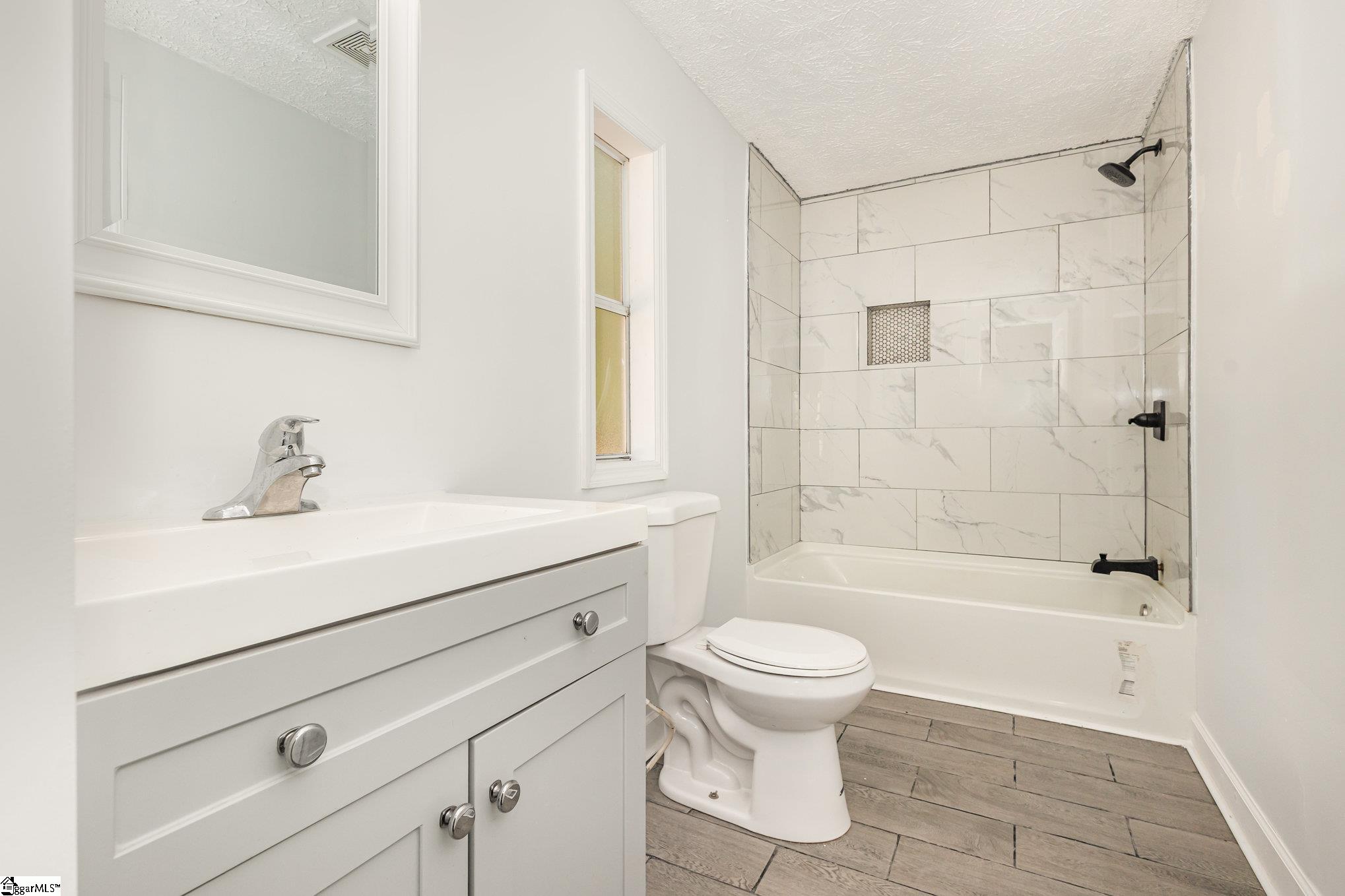 21 Virginia Drive Property Photo 13