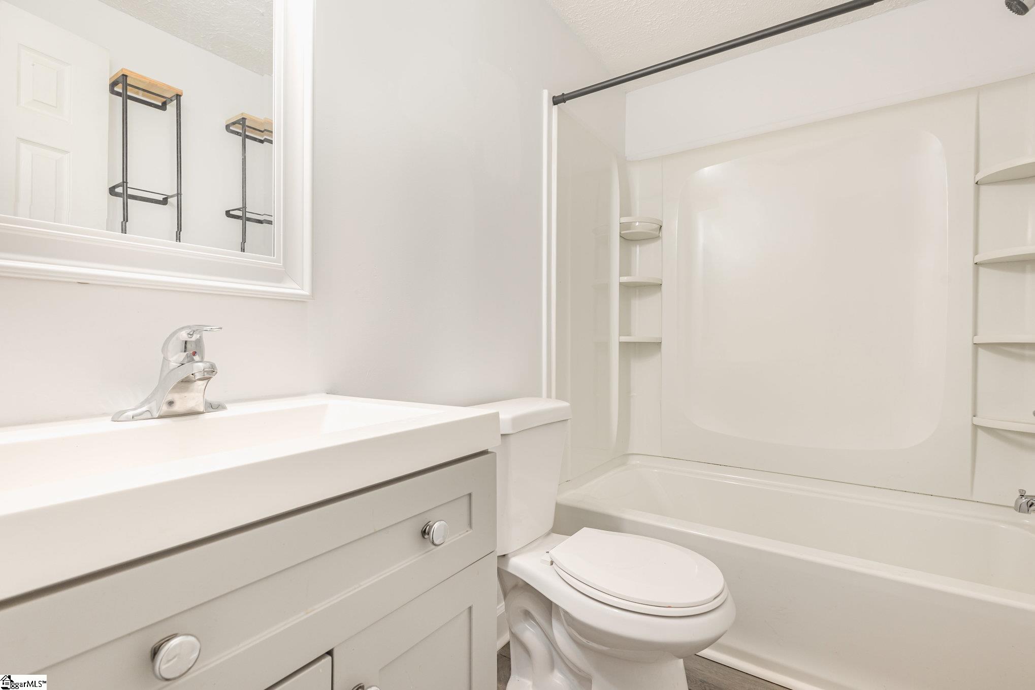 21 Virginia Drive Property Photo 17