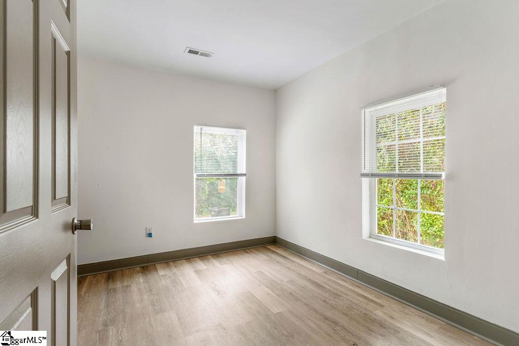 525 Fulwer Street Property Photo 10