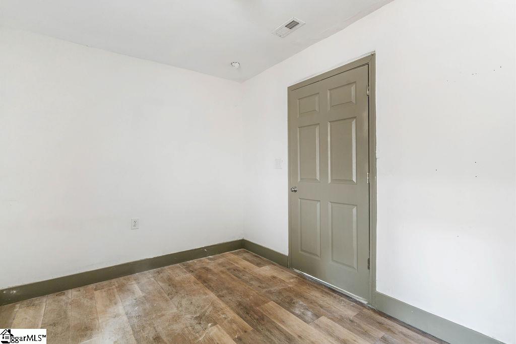 525 Fulwer Street Property Photo 12