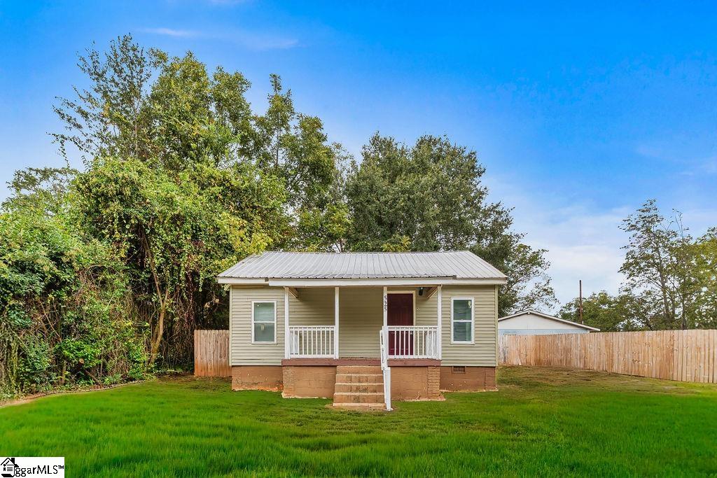 525 Fulwer Street Property Photo 15